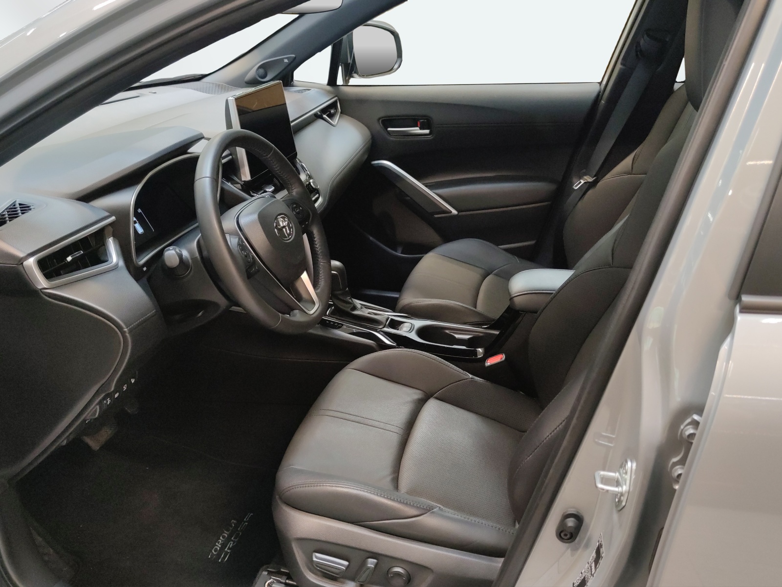 TOYOTA Corolla Cross 2.0 HSD Premium AWD-i-image-9