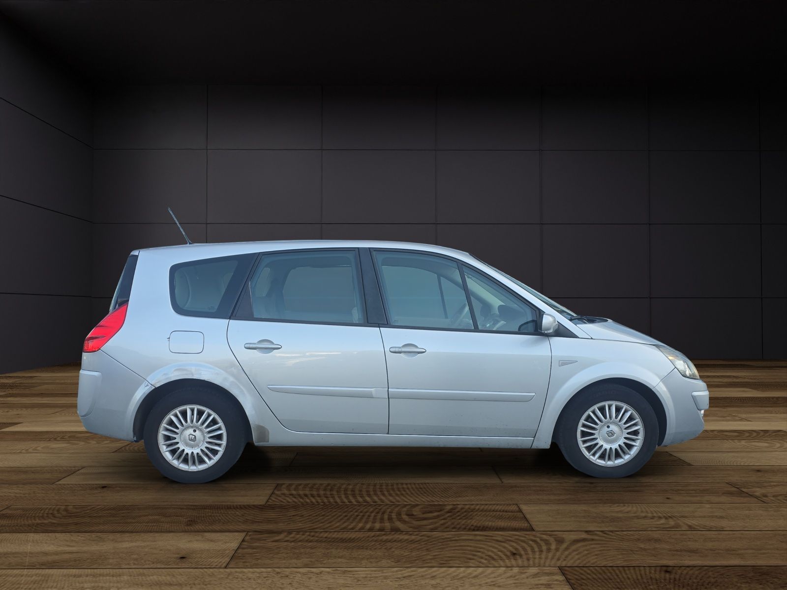 RENAULT Grand Scenic Grand Scénic 2.0 16V Privilège-image-4
