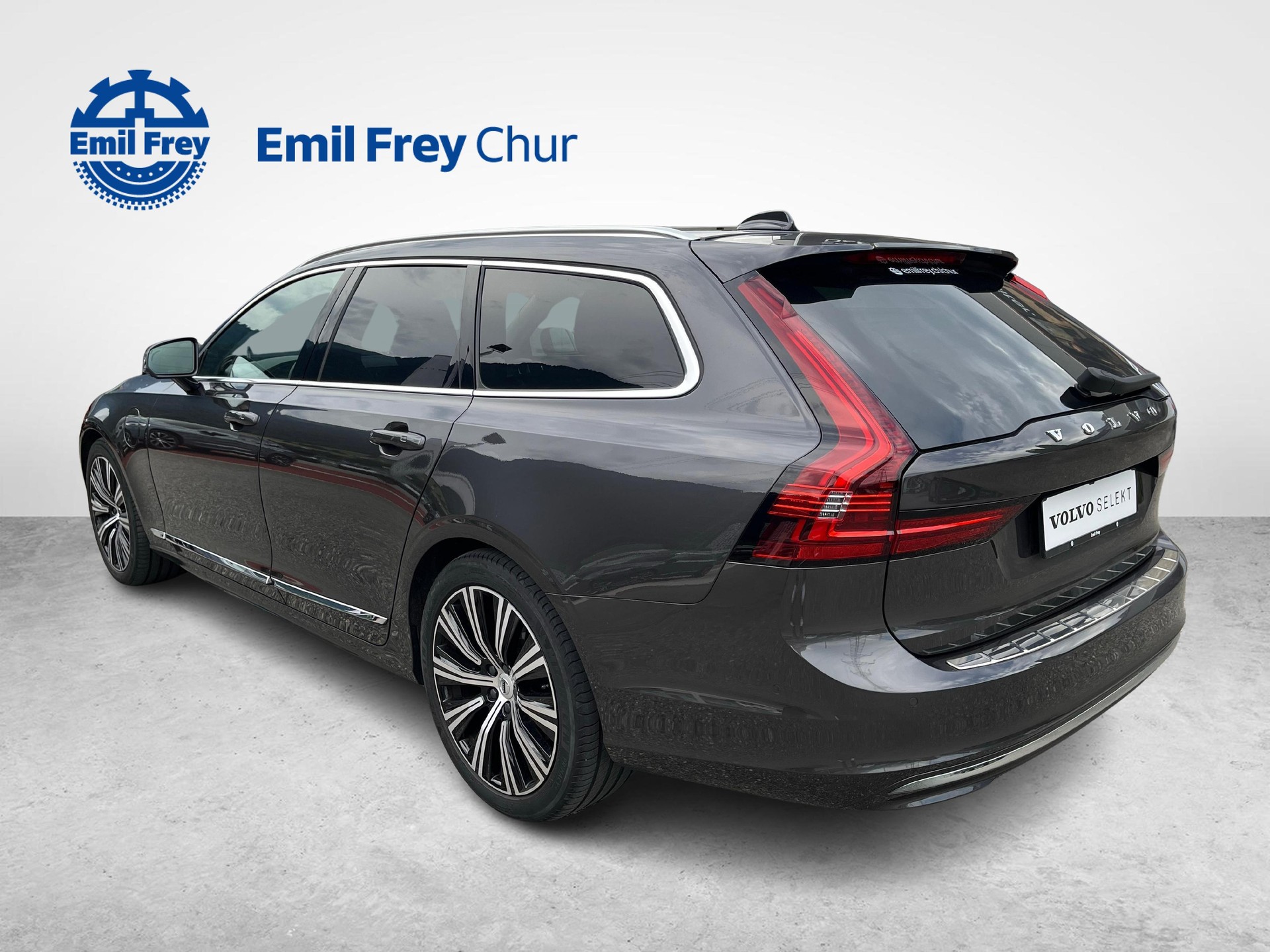 VOLVO V90 2.0 T6 TE Ultimate Bright eAWD-showroom-element-2