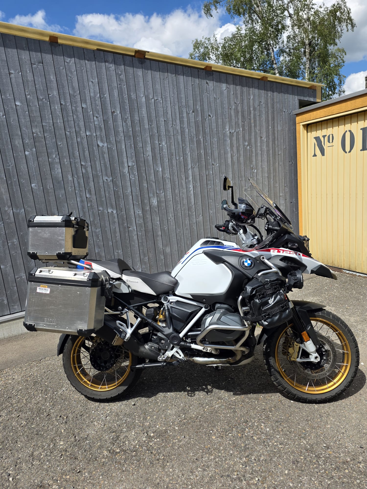 BMW R 1250 GS Adventure-image-9