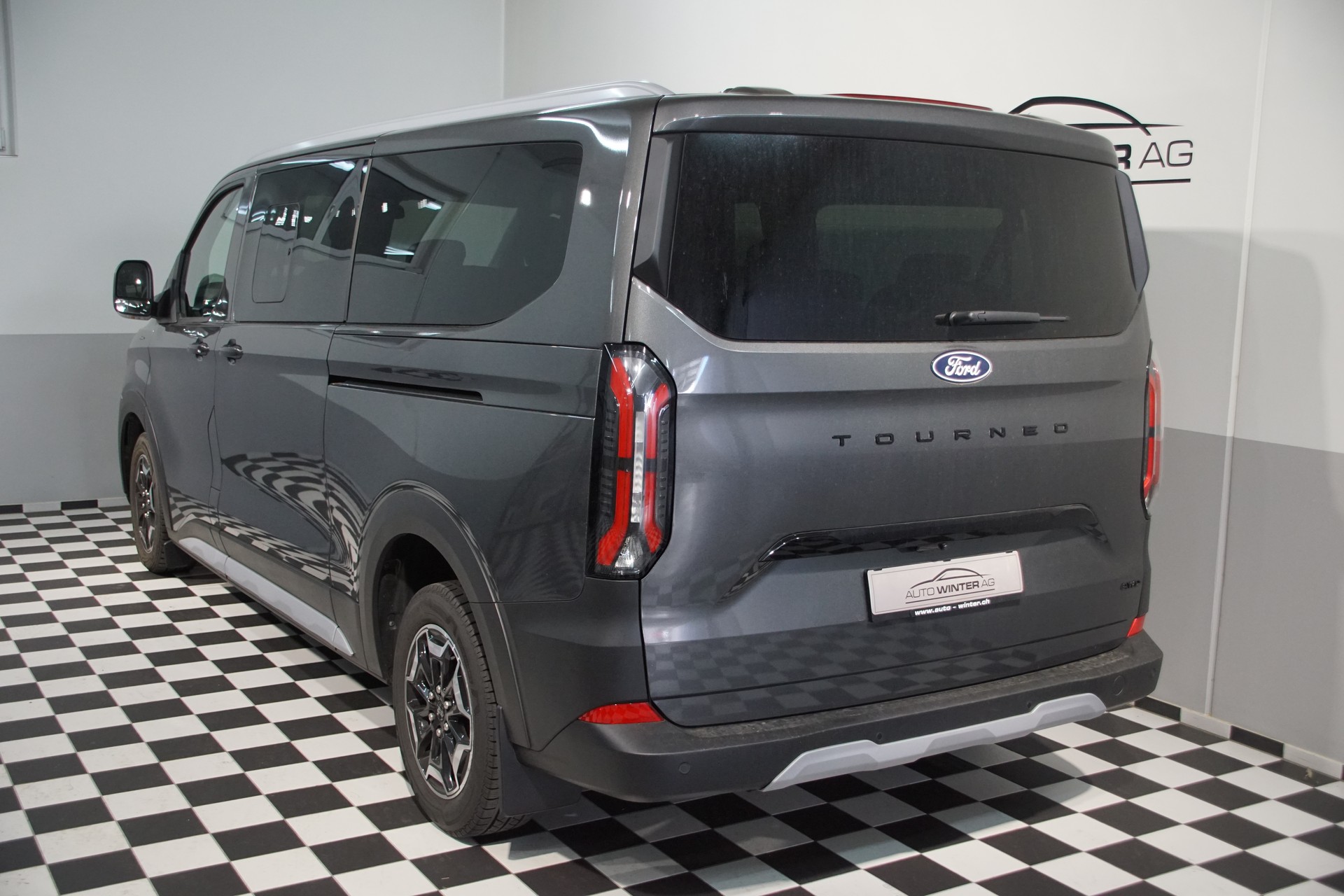 FORD Tourneo Bus 320 L2H1 Active Automat 4x4-image-7