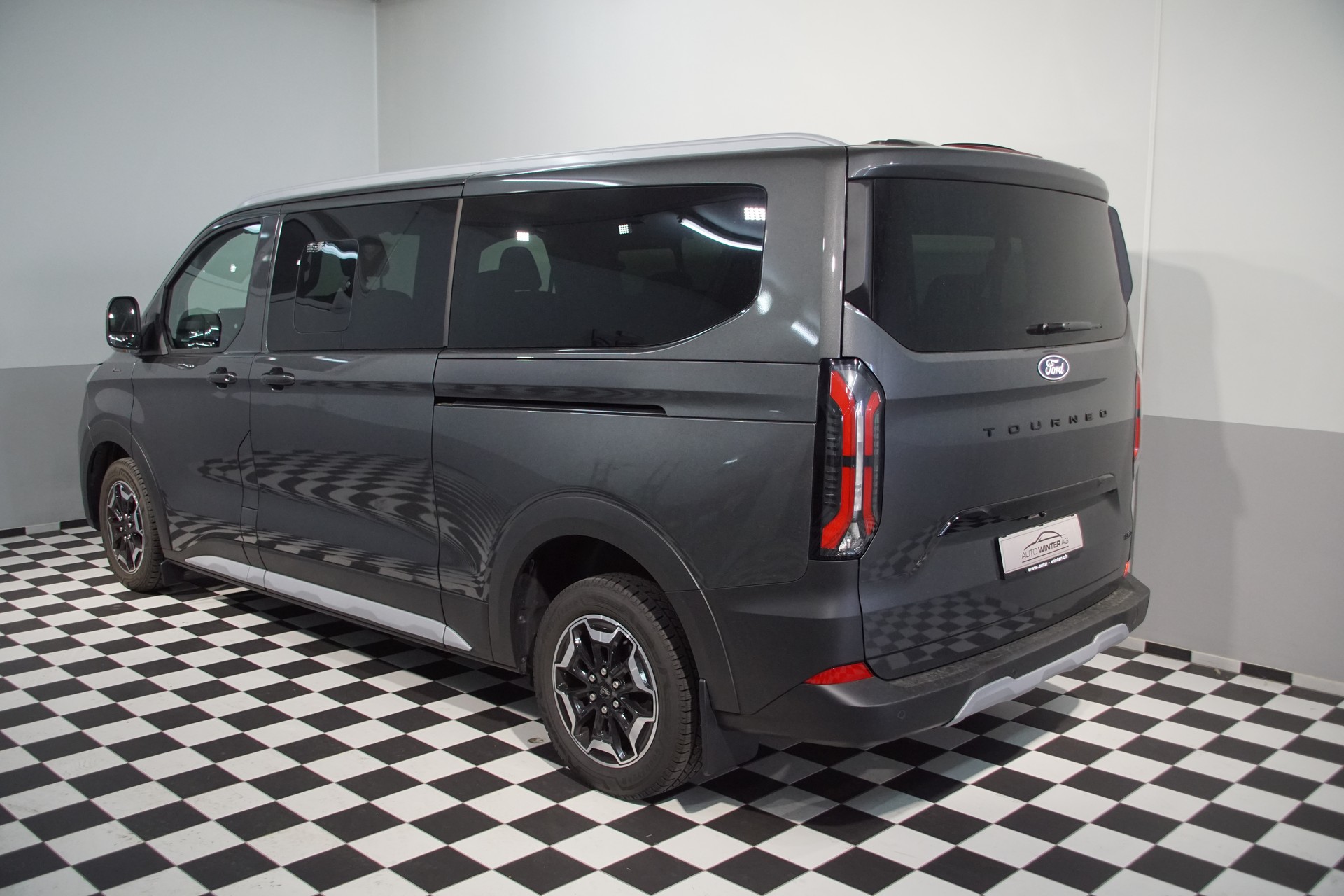 FORD Tourneo Bus 320 L2H1 Active Automat 4x4-image-6