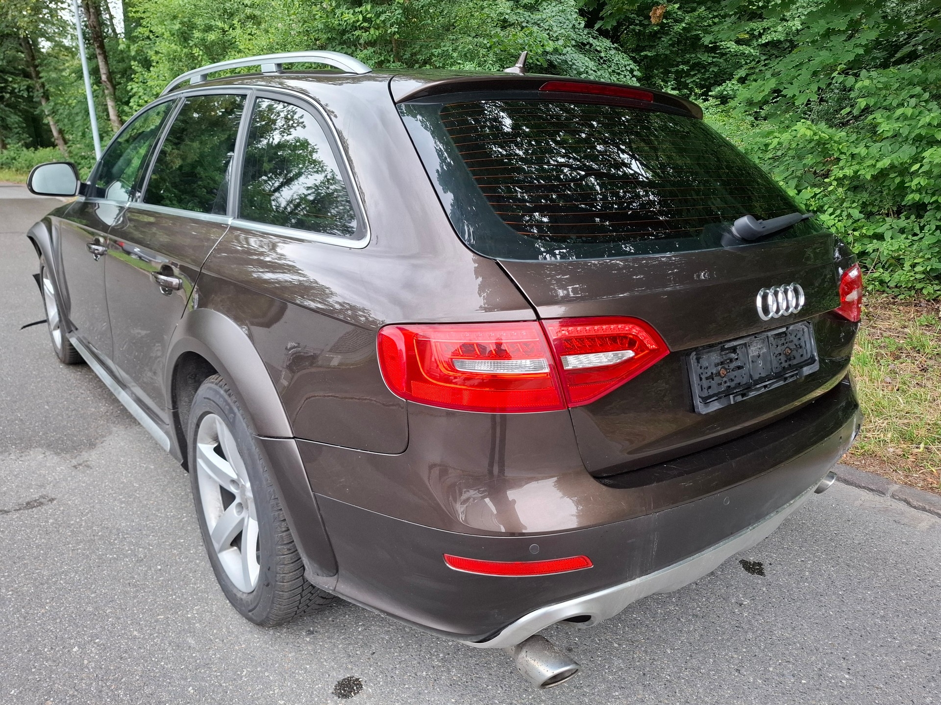 AUDI A4 allroad 3.0 TDI quattro S-tronic-showroom-element-1