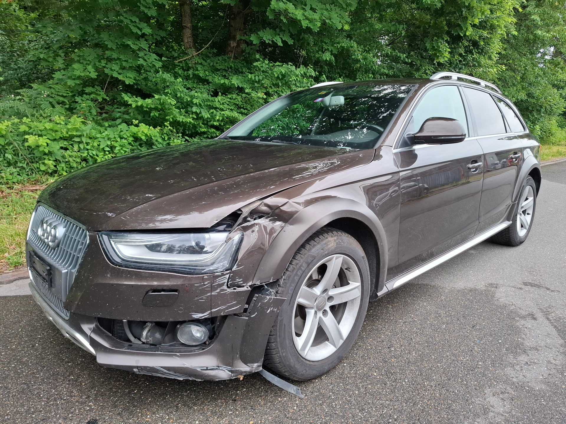 AUDI A4 allroad 3.0 TDI quattro S-tronic-image-8
