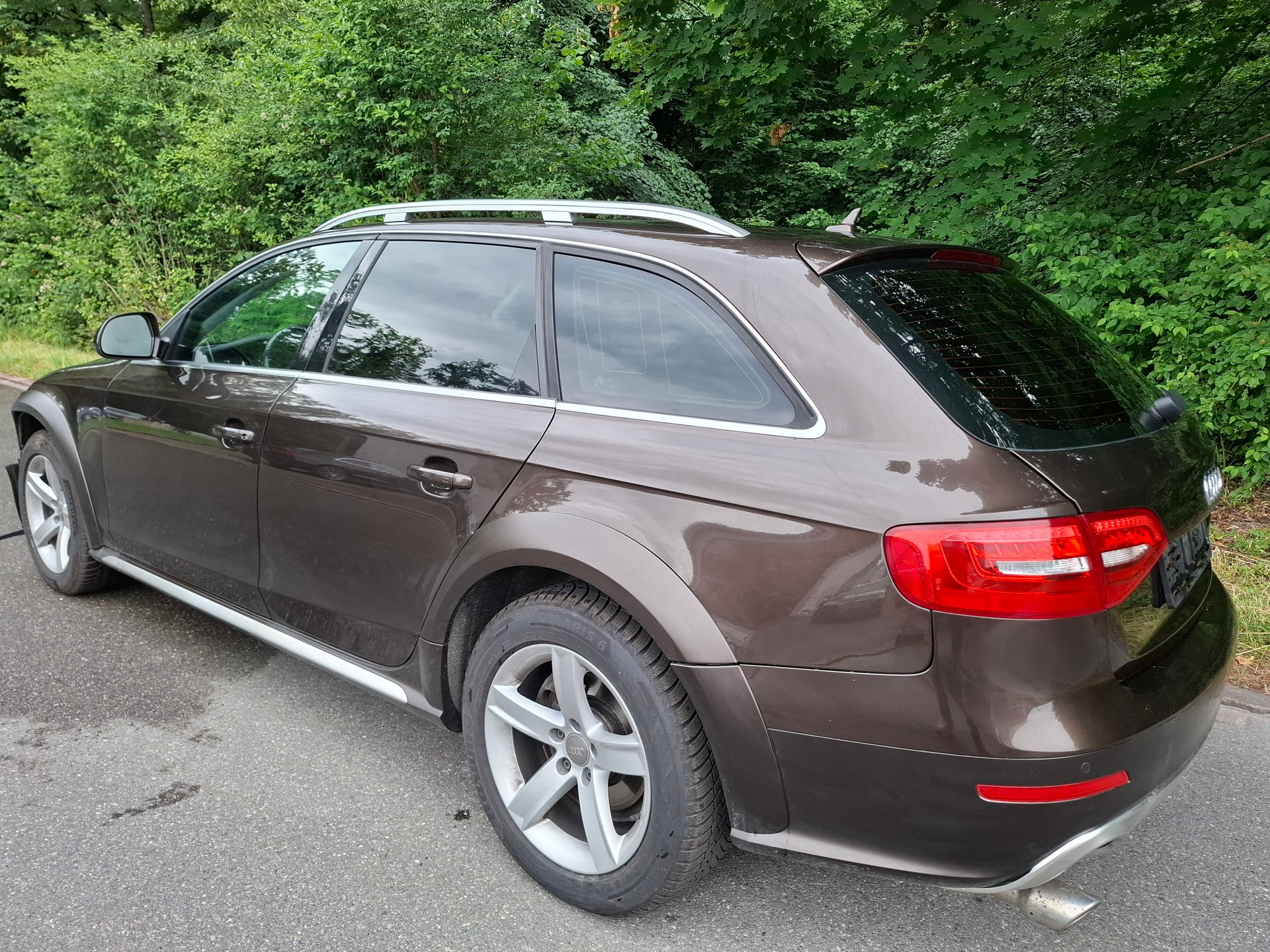 AUDI A4 allroad 3.0 TDI quattro S-tronic-image-4