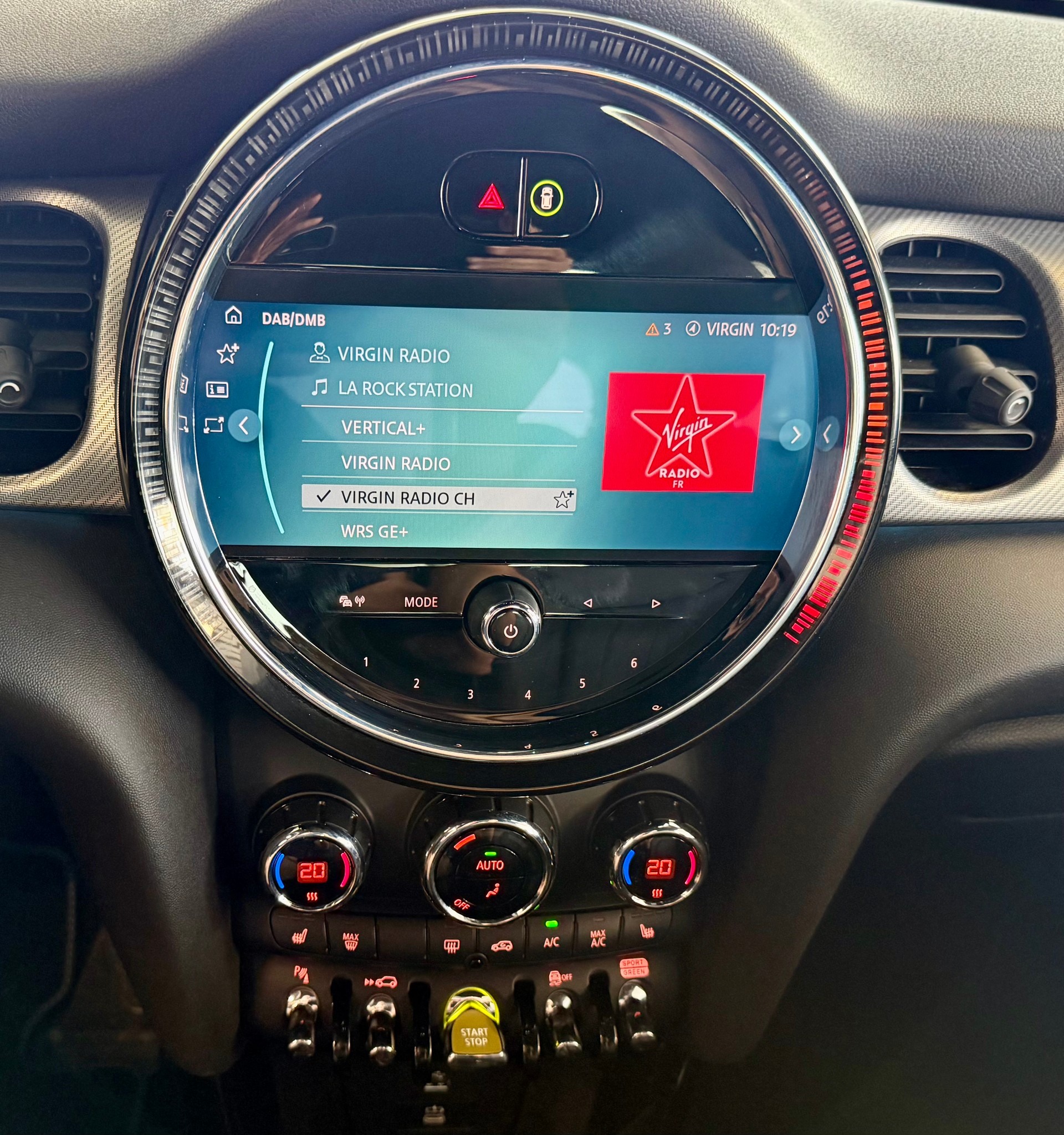 MINI Cooper SE-image-18