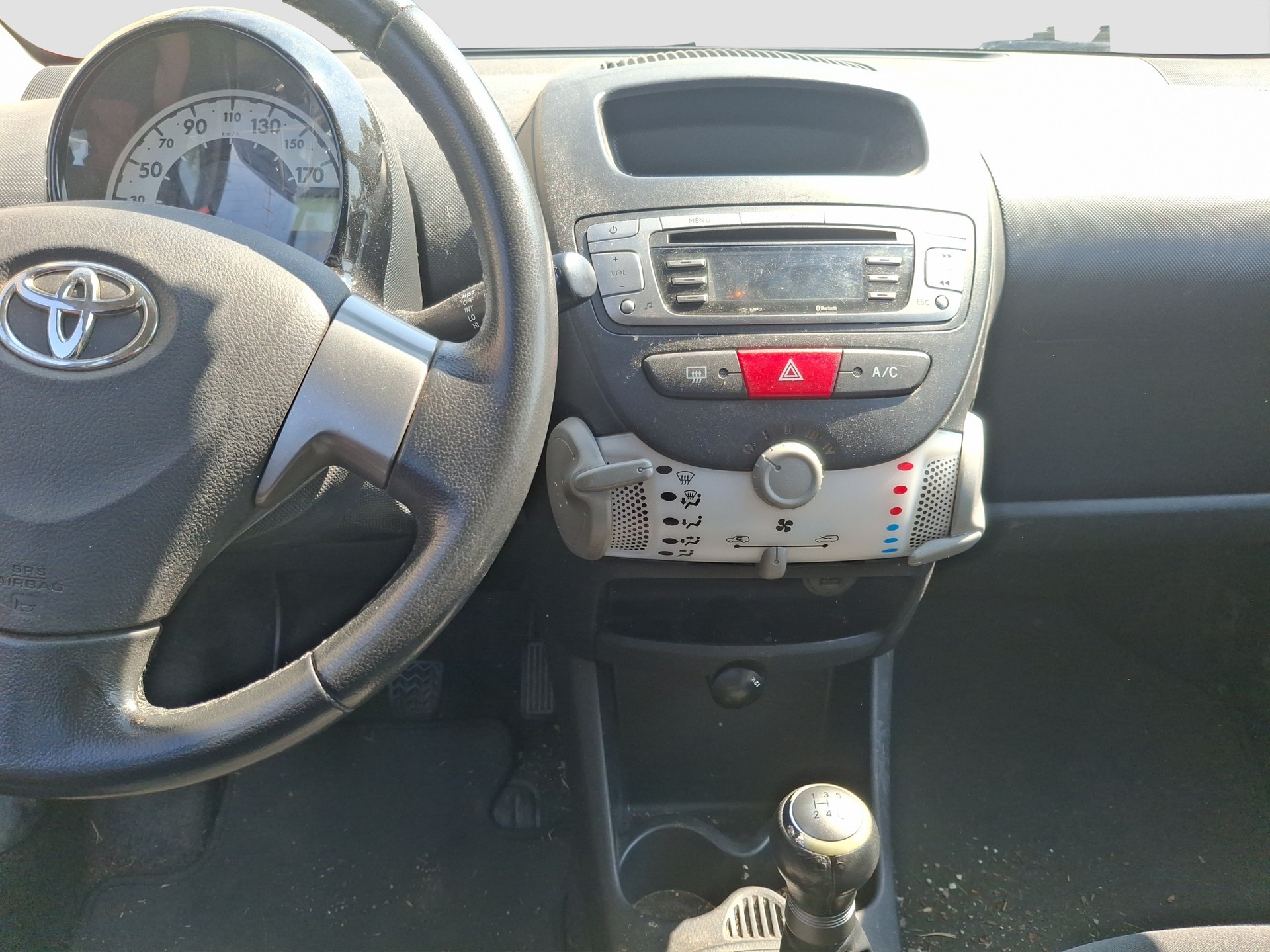 TOYOTA Aygo 1.0 VVT-i Terra-image-7