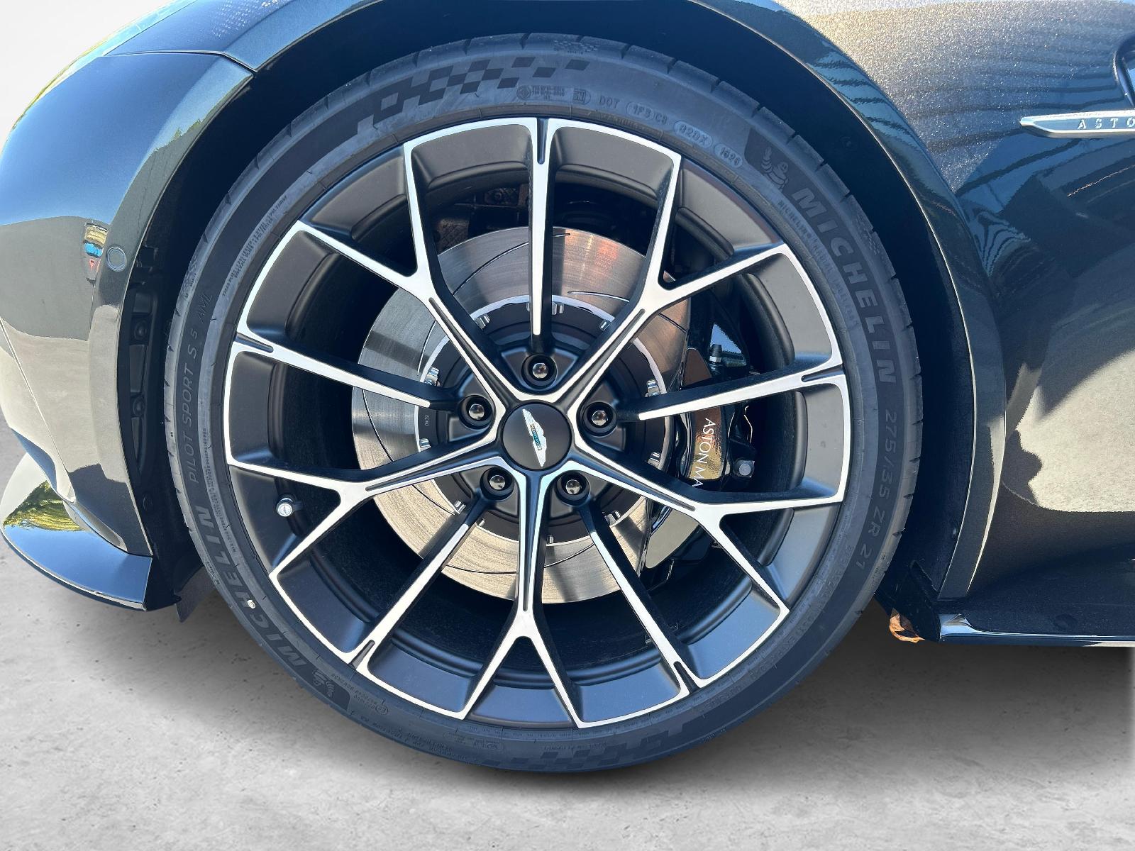 ASTON MARTIN V8 Vantage Roadster 4.0 S V8 Bi-Turbo-image-12