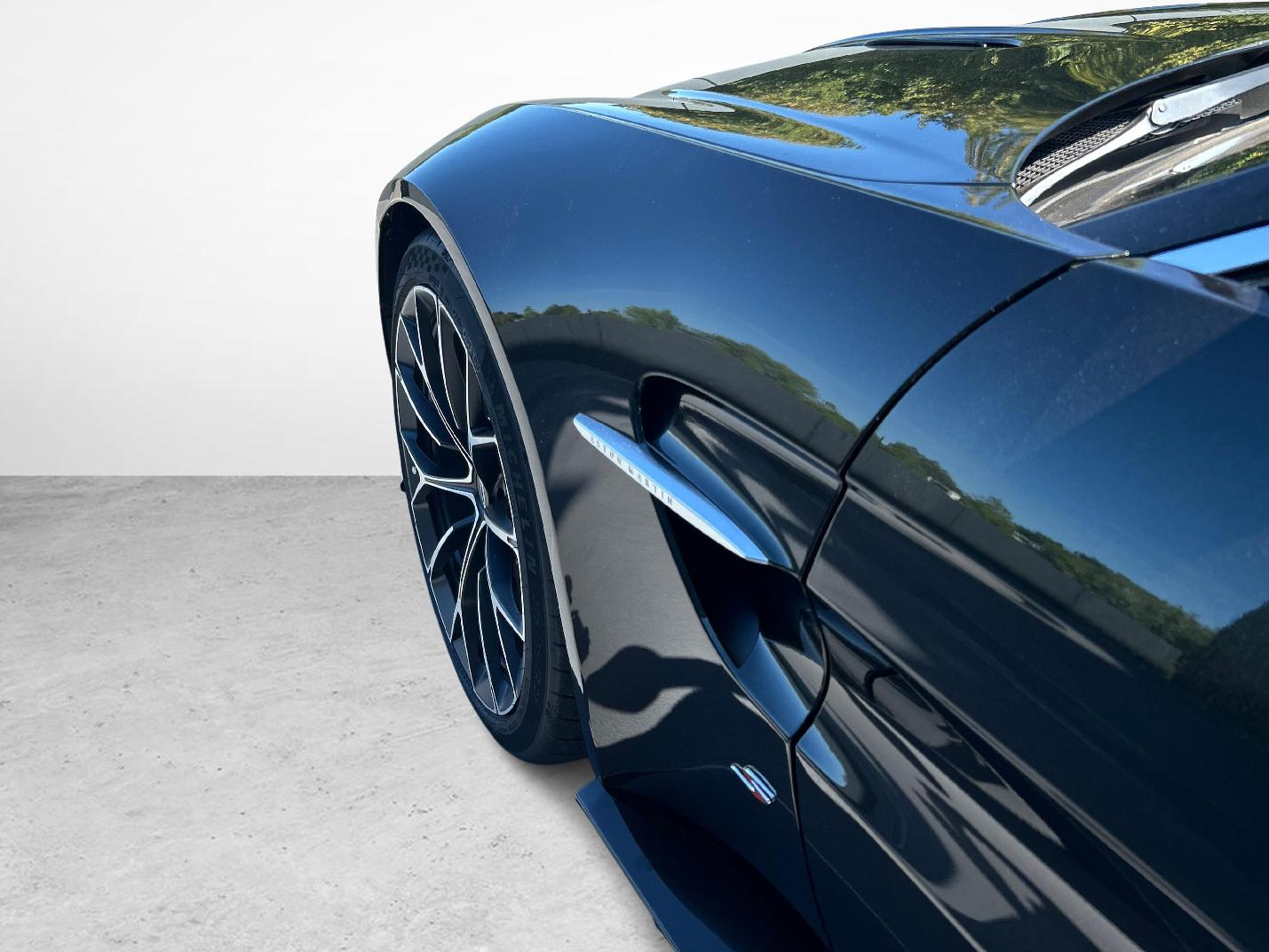 ASTON MARTIN V8 Vantage Roadster 4.0 S V8 Bi-Turbo-image-18