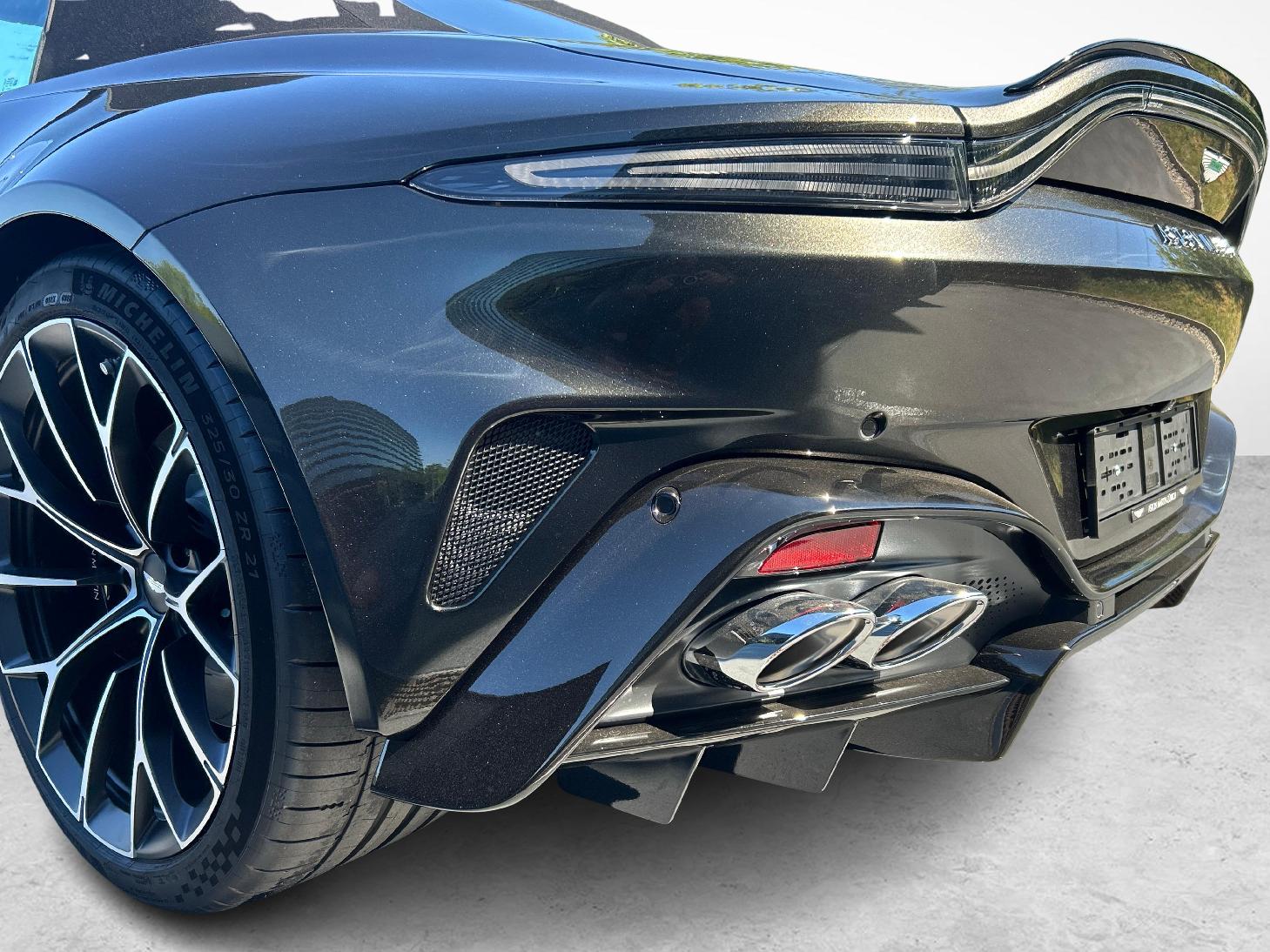 ASTON MARTIN V8 Vantage Roadster 4.0 S V8 Bi-Turbo-image-8