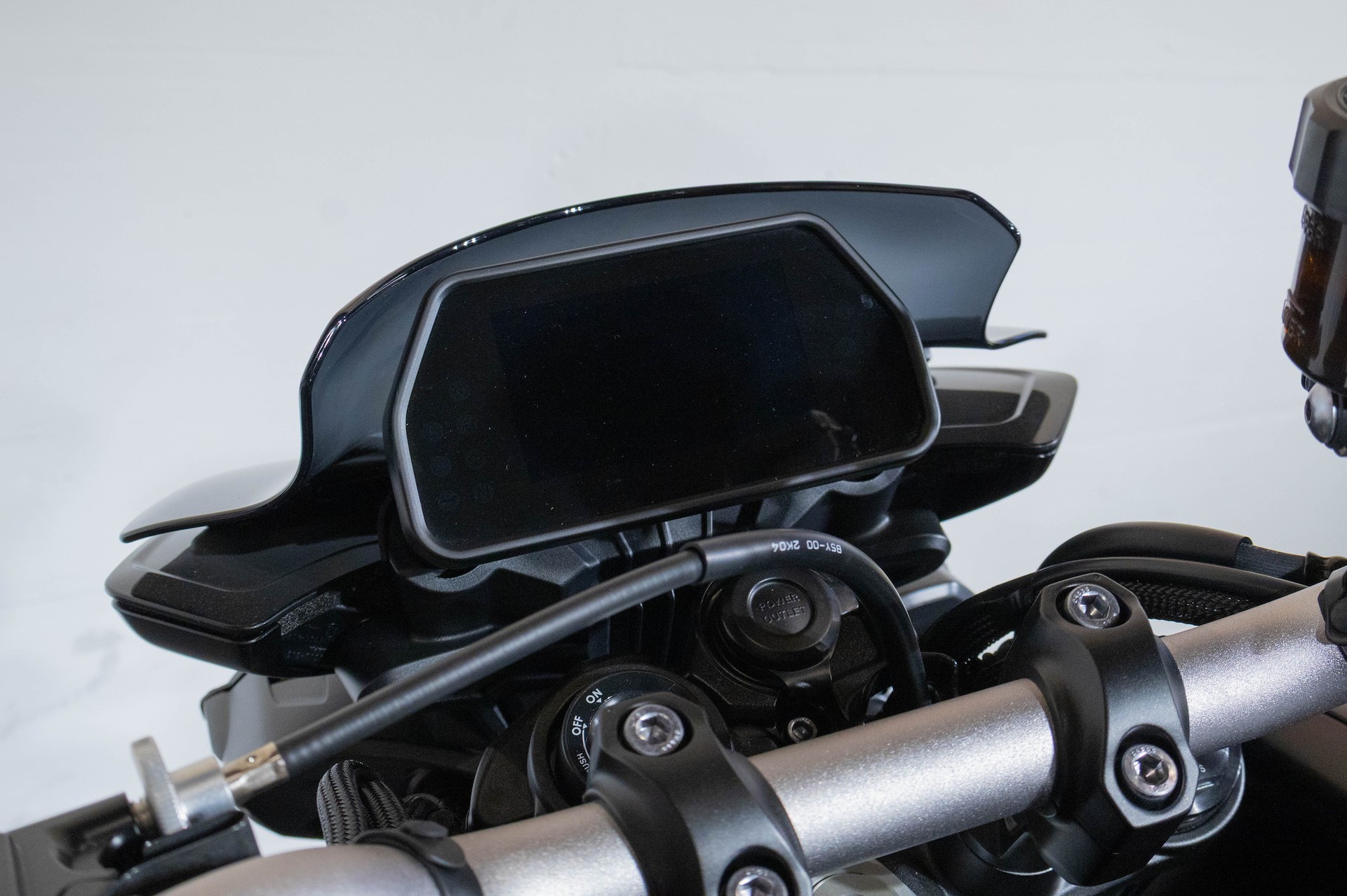 YAMAHA MT-10-image-9