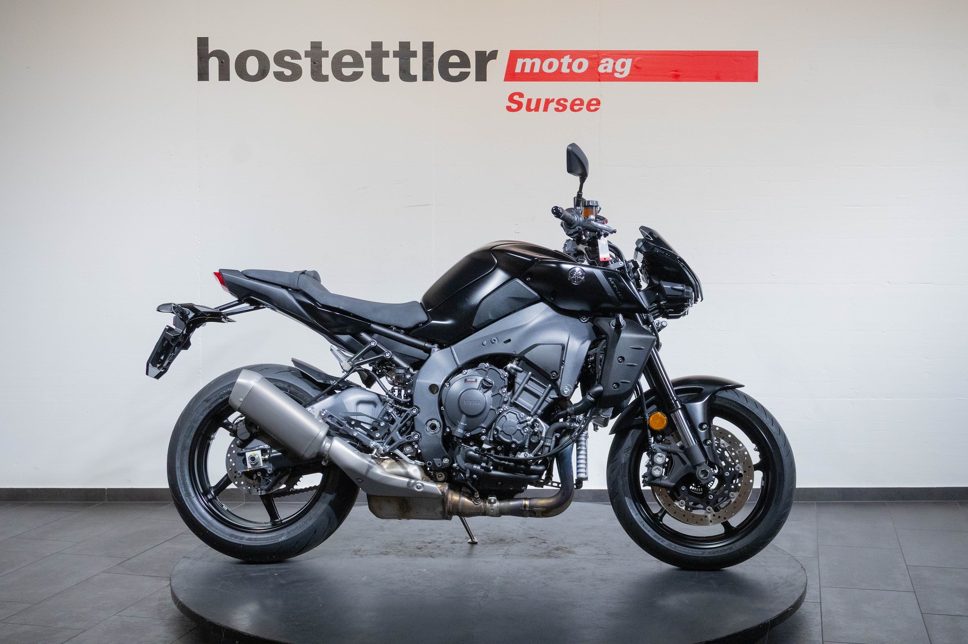 YAMAHA MT-10-showroom-element-1