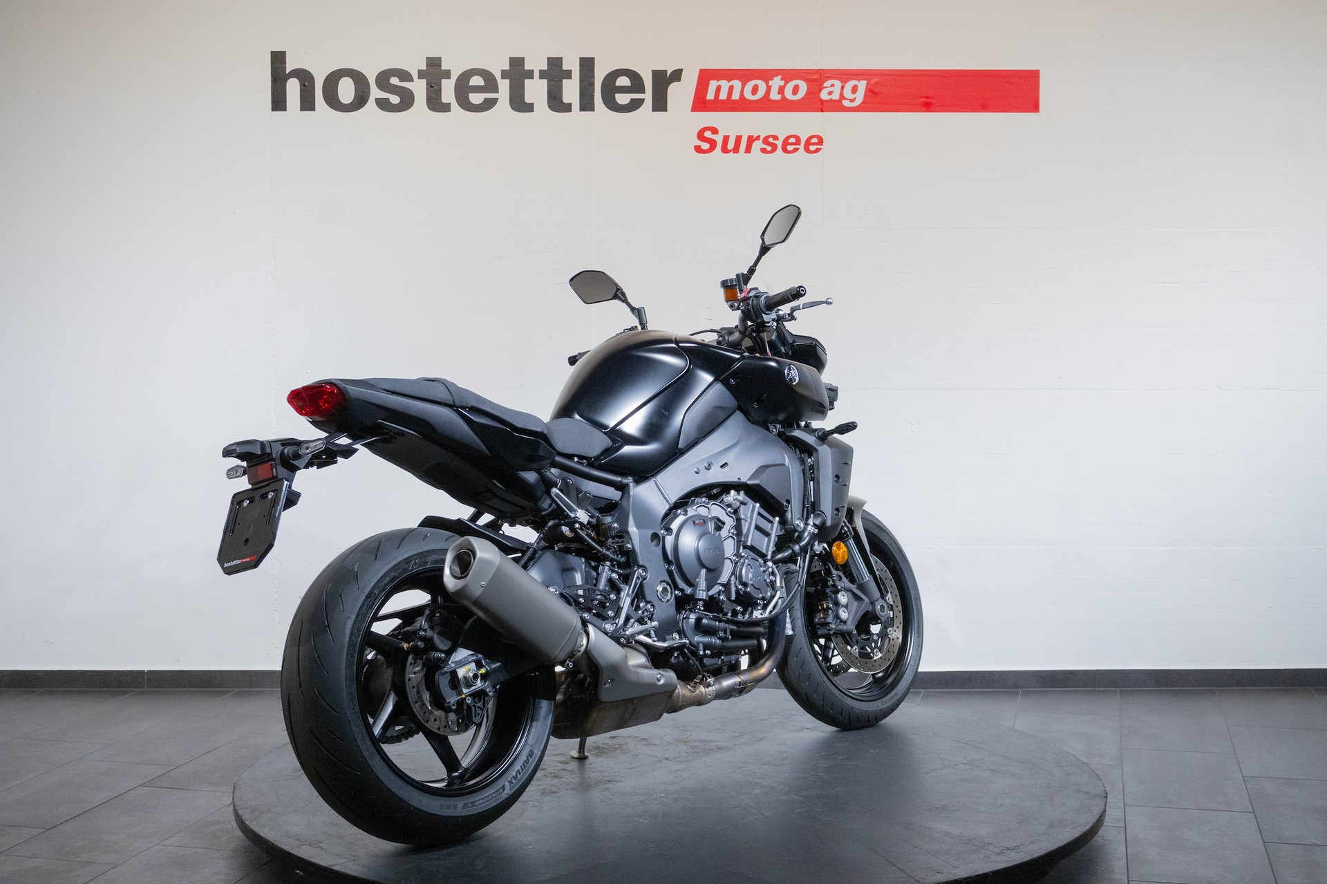 YAMAHA MT-10-showroom-element-2
