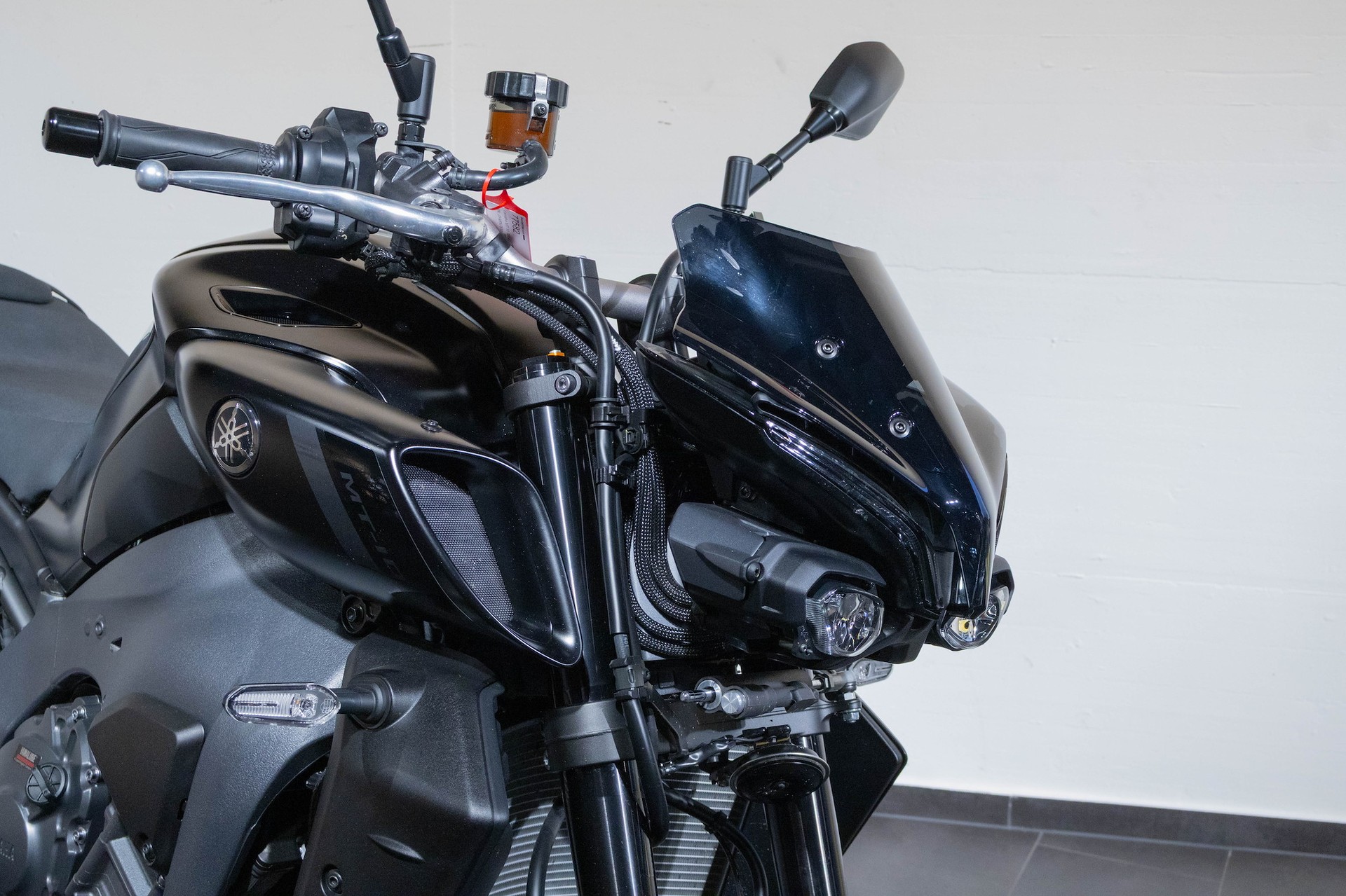 YAMAHA MT-10-image-10
