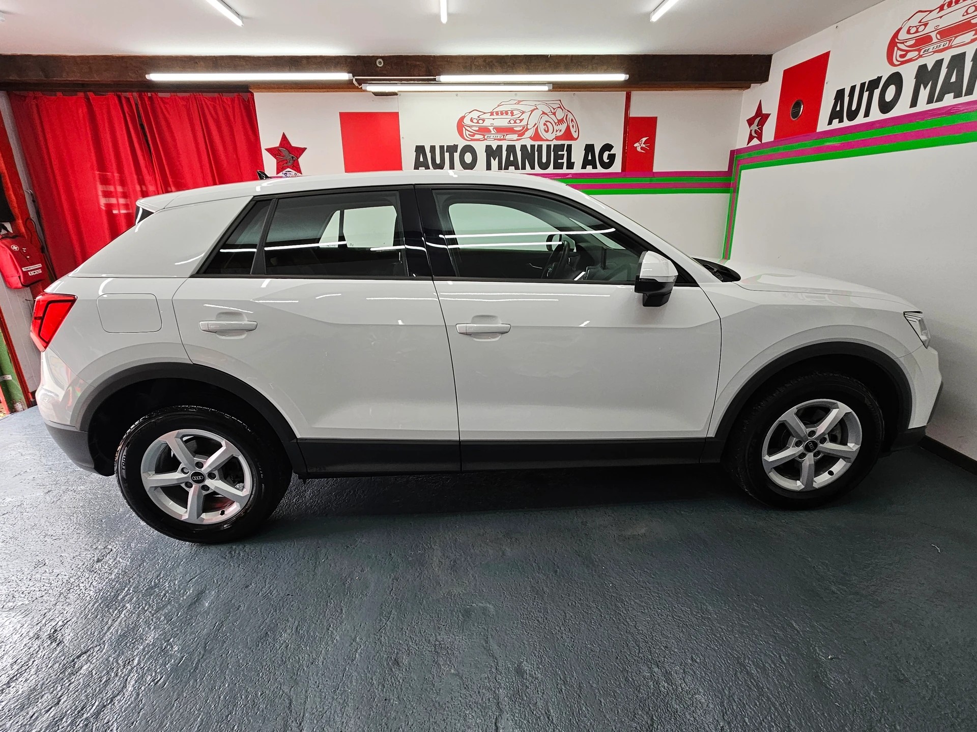 AUDI Q2 35 TDI quattro Sport S-tronic-image-4