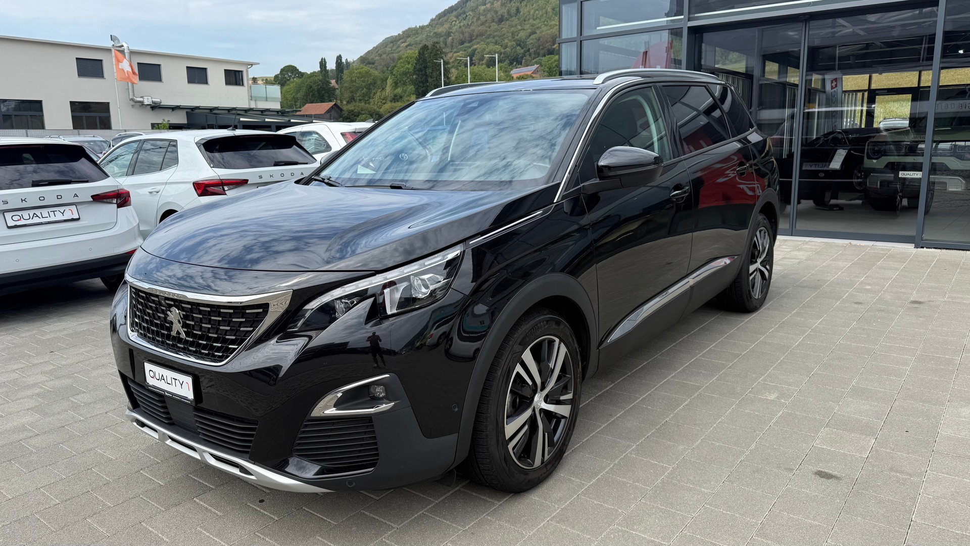 PEUGEOT 5008 1.5 BlueHDi Allure EAT