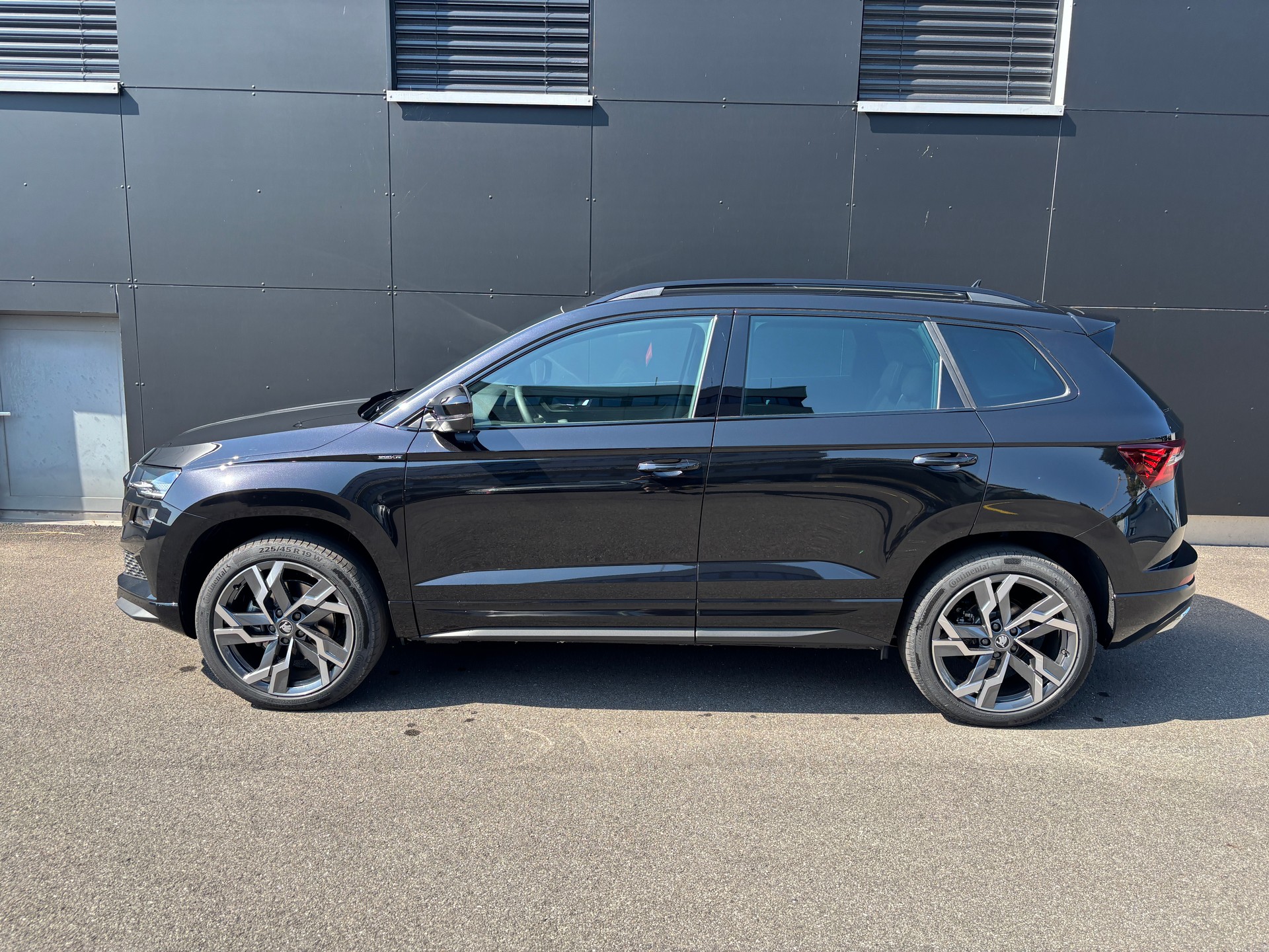 SKODA Karoq 2.0 TSI SportLine 4x4 DSG-showroom-element-1