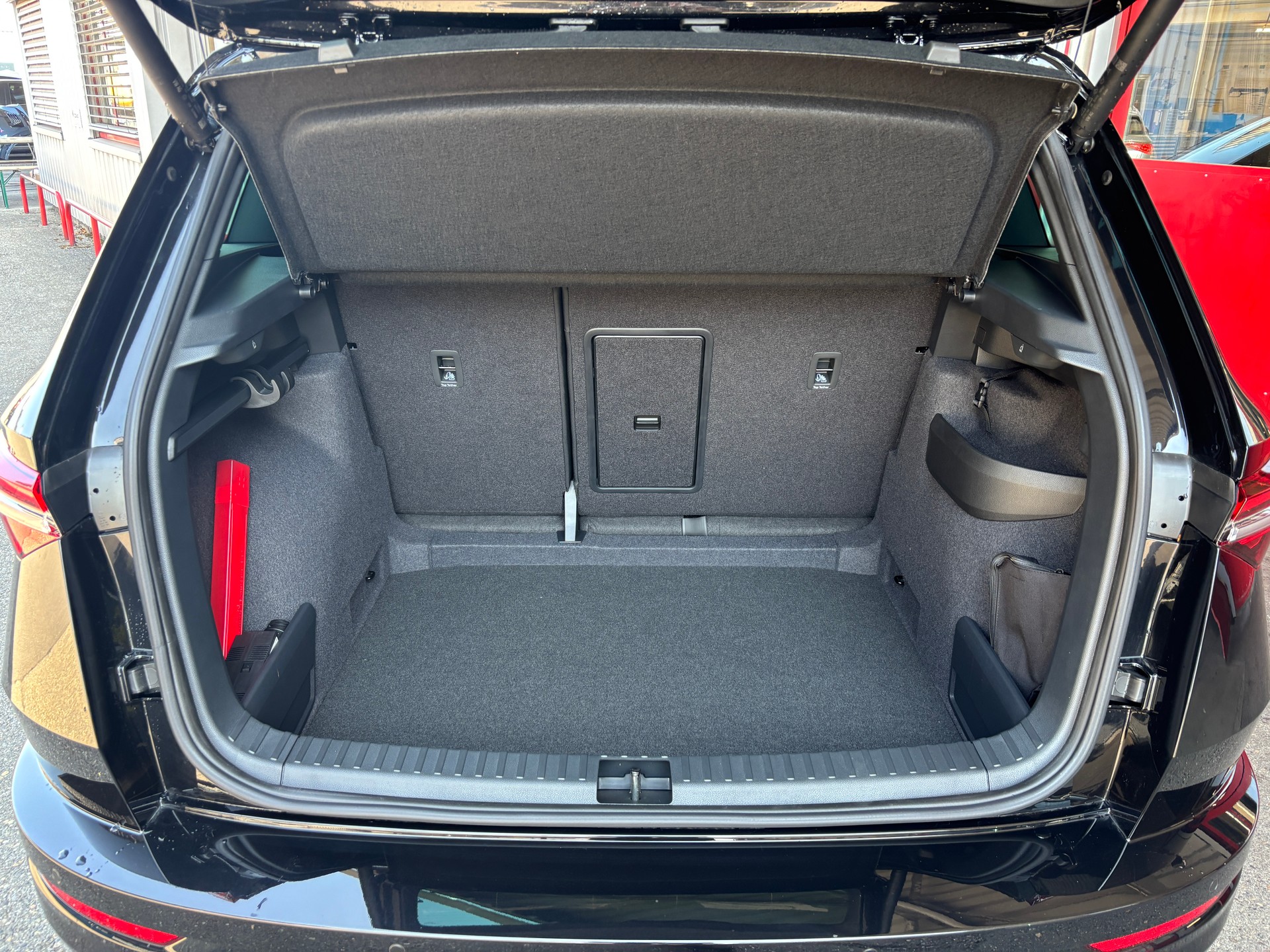 SKODA Karoq 2.0 TSI SportLine 4x4 DSG-image-10