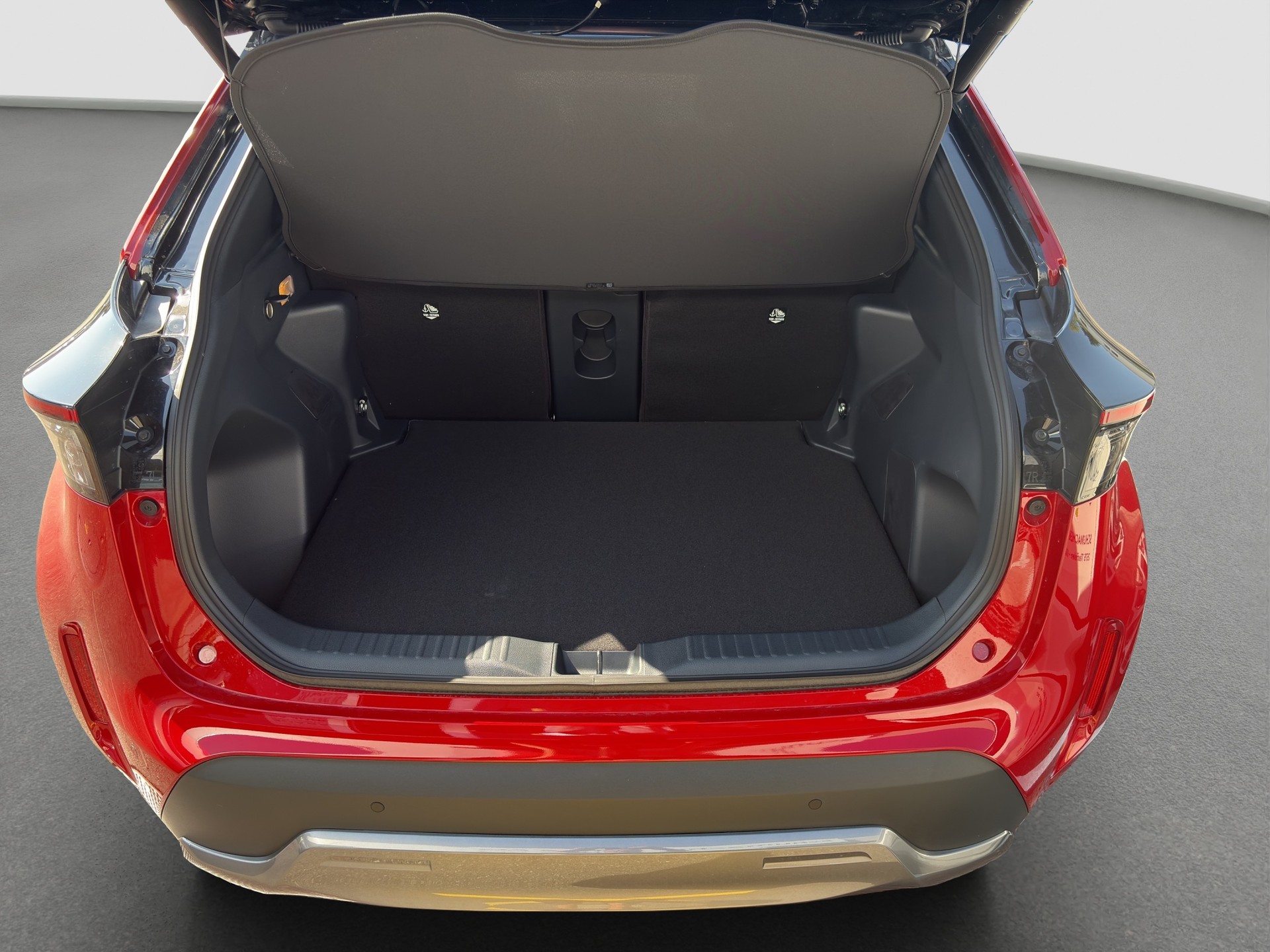 TOYOTA Yaris Cross 1.5 Executive AWDi e-CVT-image-19