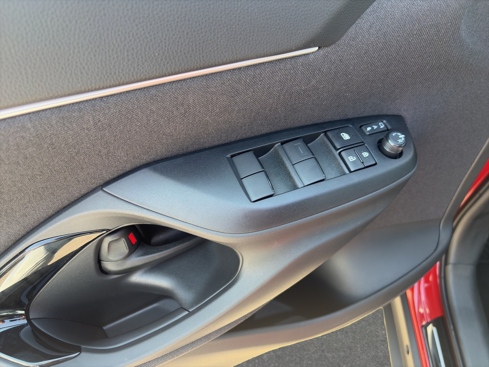 TOYOTA Yaris Cross 1.5 Executive AWDi e-CVT-image-9