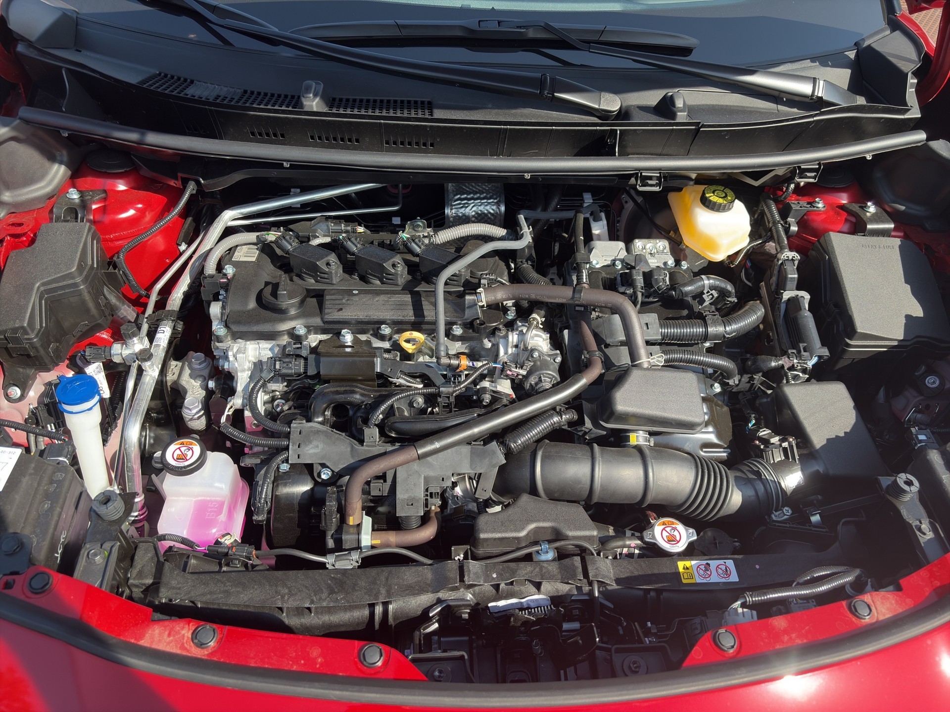TOYOTA Yaris Cross 1.5 Executive AWDi e-CVT-image-21