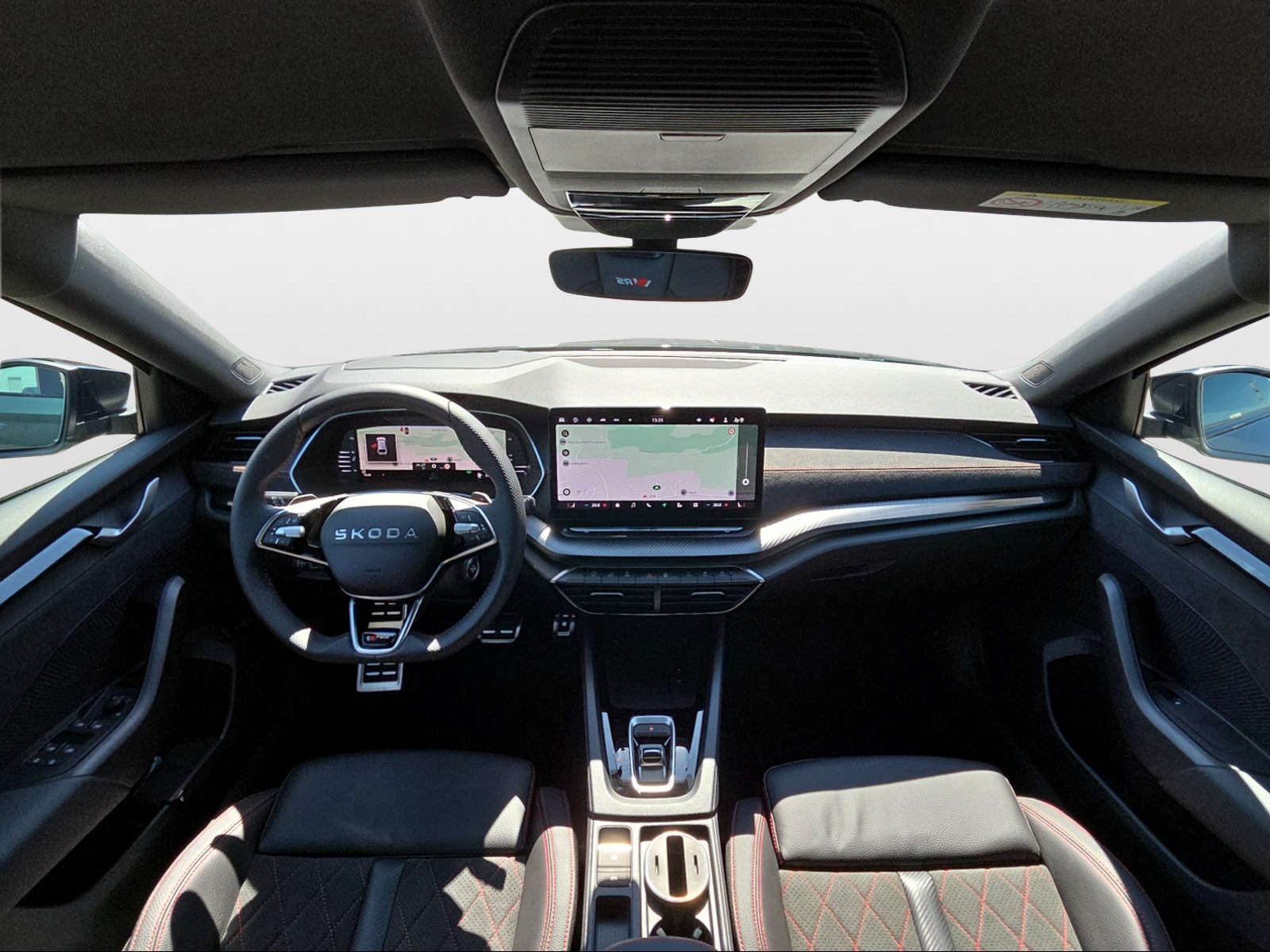 SKODA Octavia Combi 2.0 TSI DSG RS 30 Years Edition-showroom-element-3