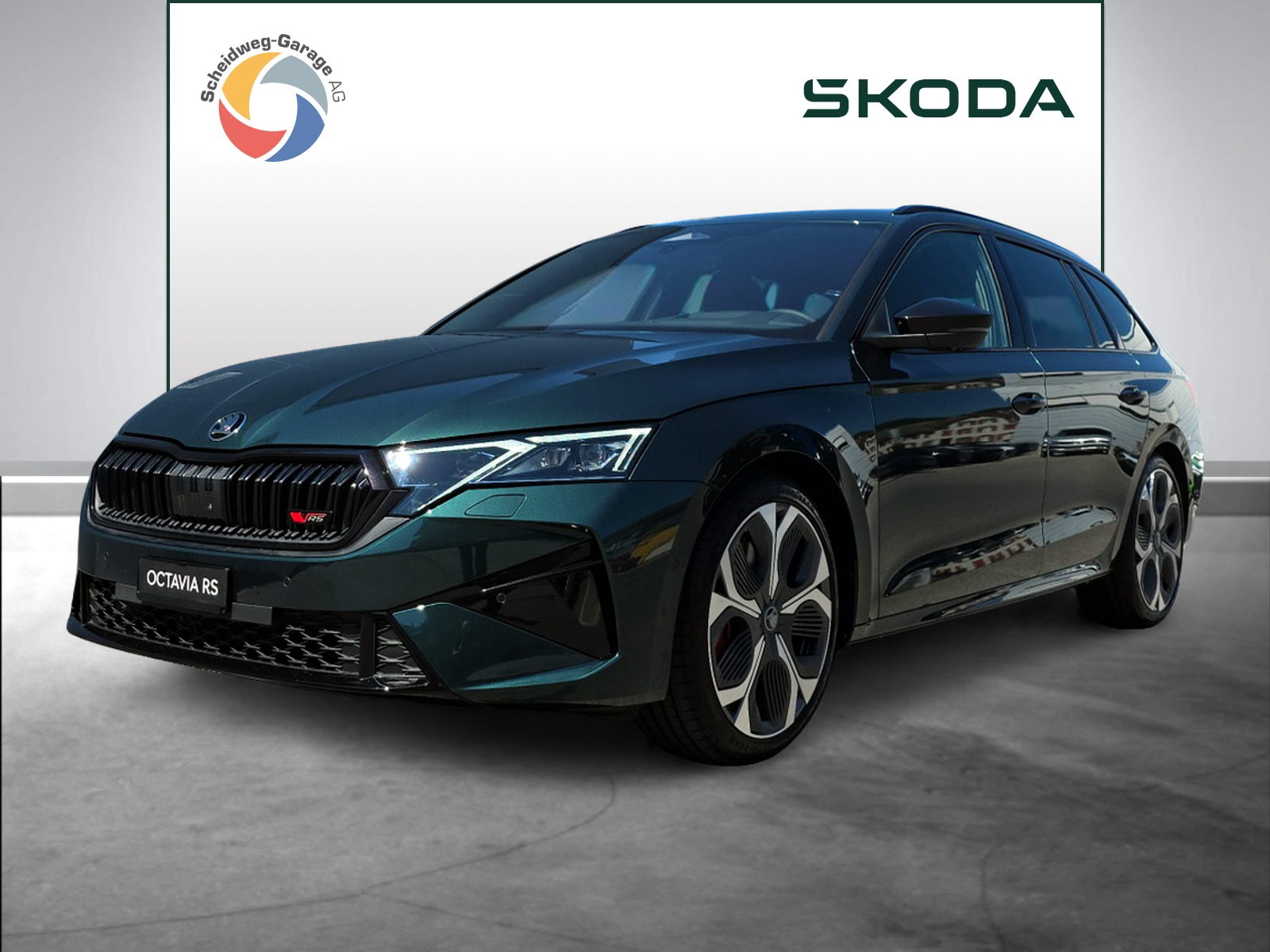 SKODA Octavia Combi 2.0 TSI DSG RS 30 Years Edition