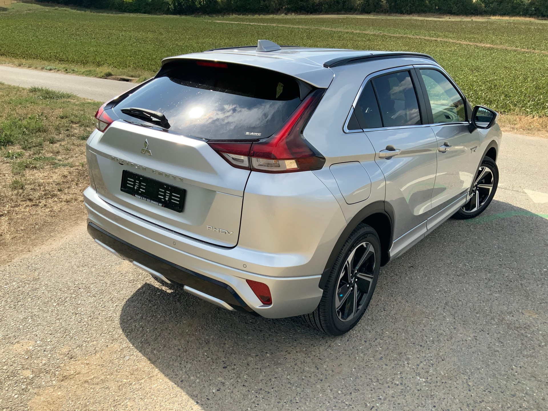 MITSUBISHI Eclipse Cross 2.4 PHEV Instyle 4x4-showroom-element-3