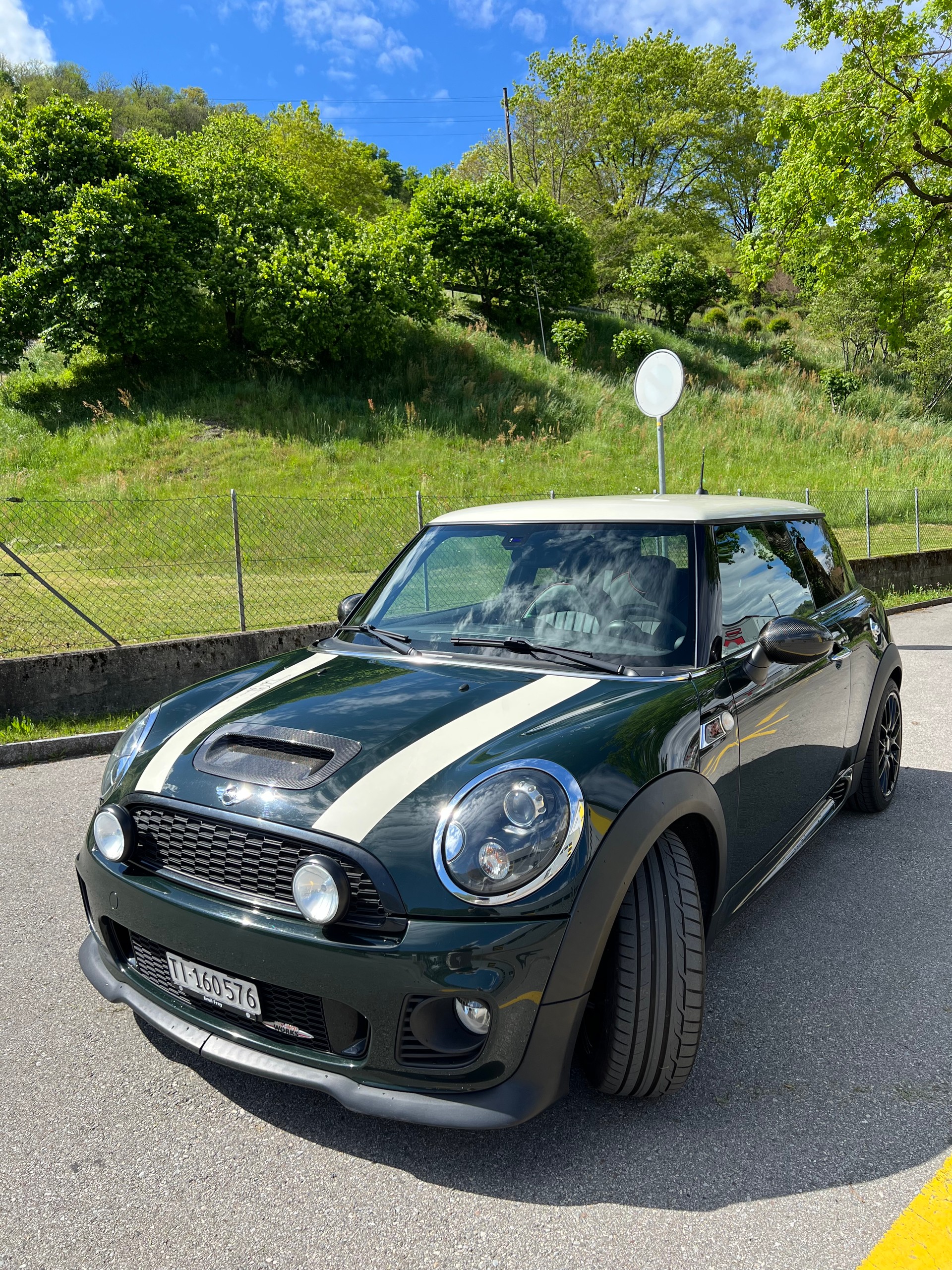 MINI 1.6i John Cooper Works 50 Championship