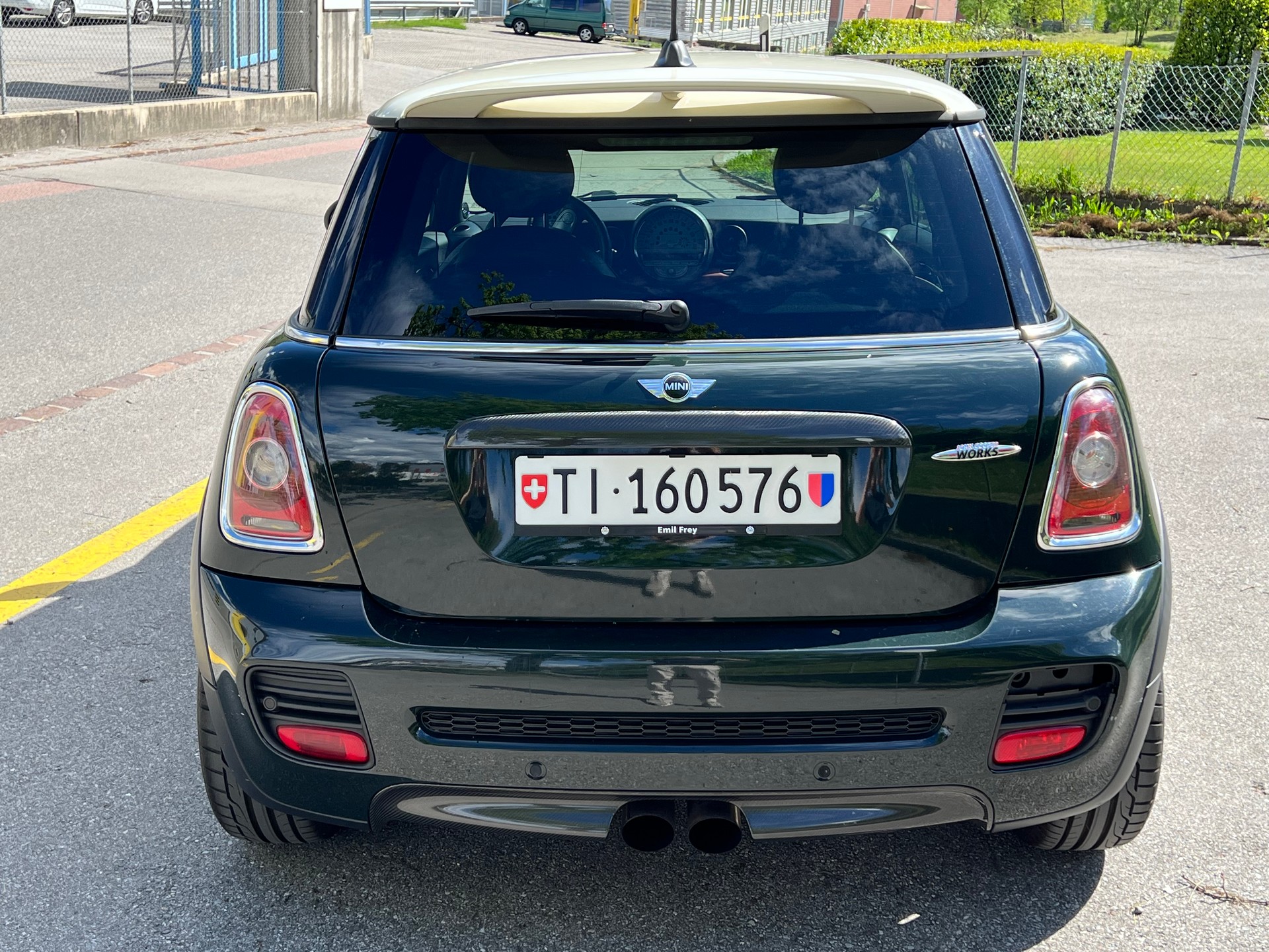 MINI 1.6i John Cooper Works 50 Championship-image-5