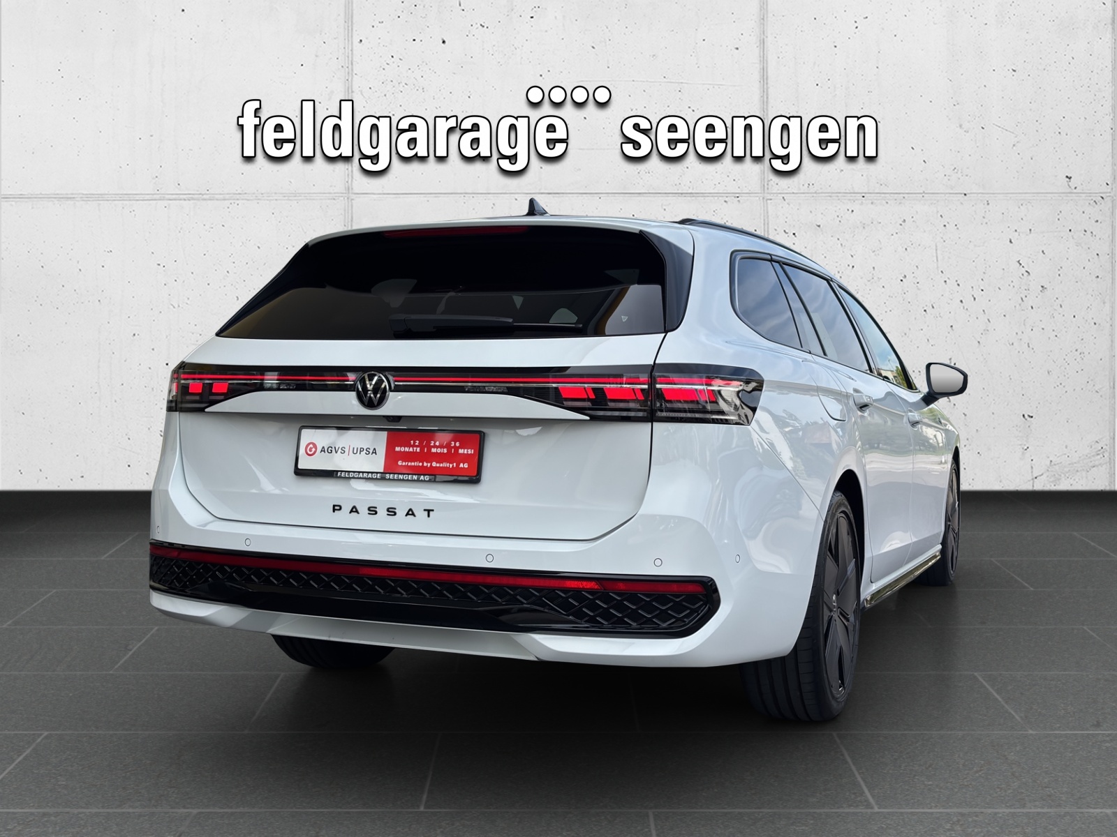 VW New Passat Variant 2.0 TDI R-Line 4 Motion DSG CH-Fahrzeug mit Werksgarantie bis 2028 mit AHK, Leder & Winterräder-image-4