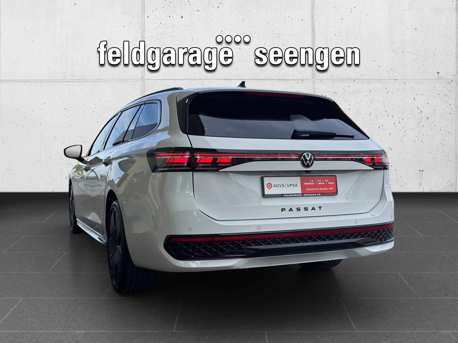 VW New Passat Variant 2.0 TDI R-Line 4 Motion DSG CH-Fahrzeug mit Werksgarantie bis 2028 mit AHK, Leder & Winterräder-image-6