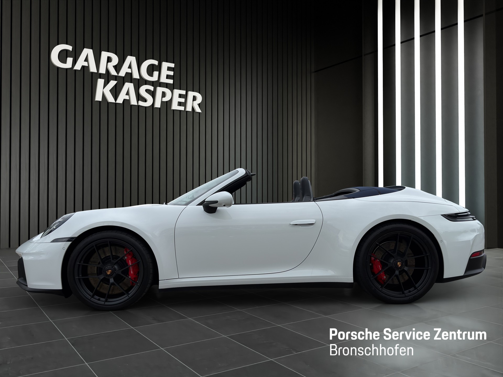 PORSCHE 911 Carrera 4 GTS Cabriolet-showroom-element-1