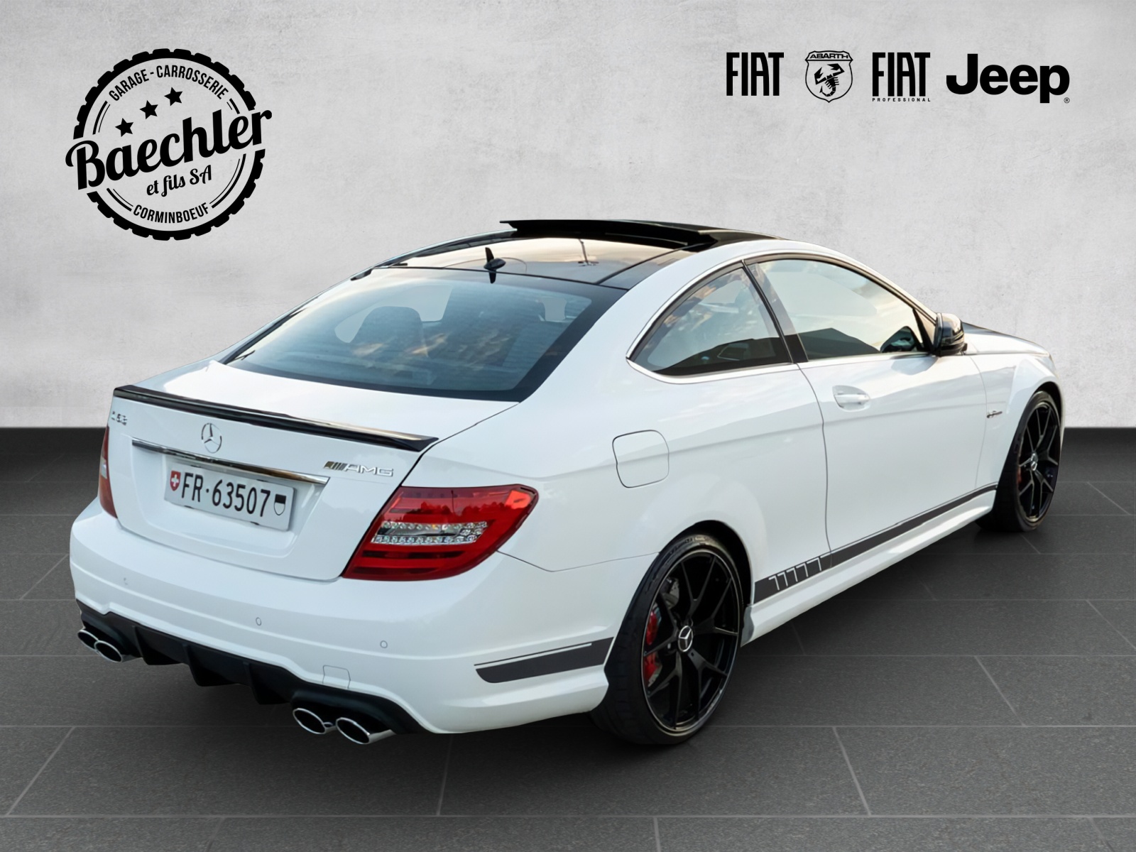 MERCEDES-BENZ C 63 V8 AMG Coupé-showroom-element-1