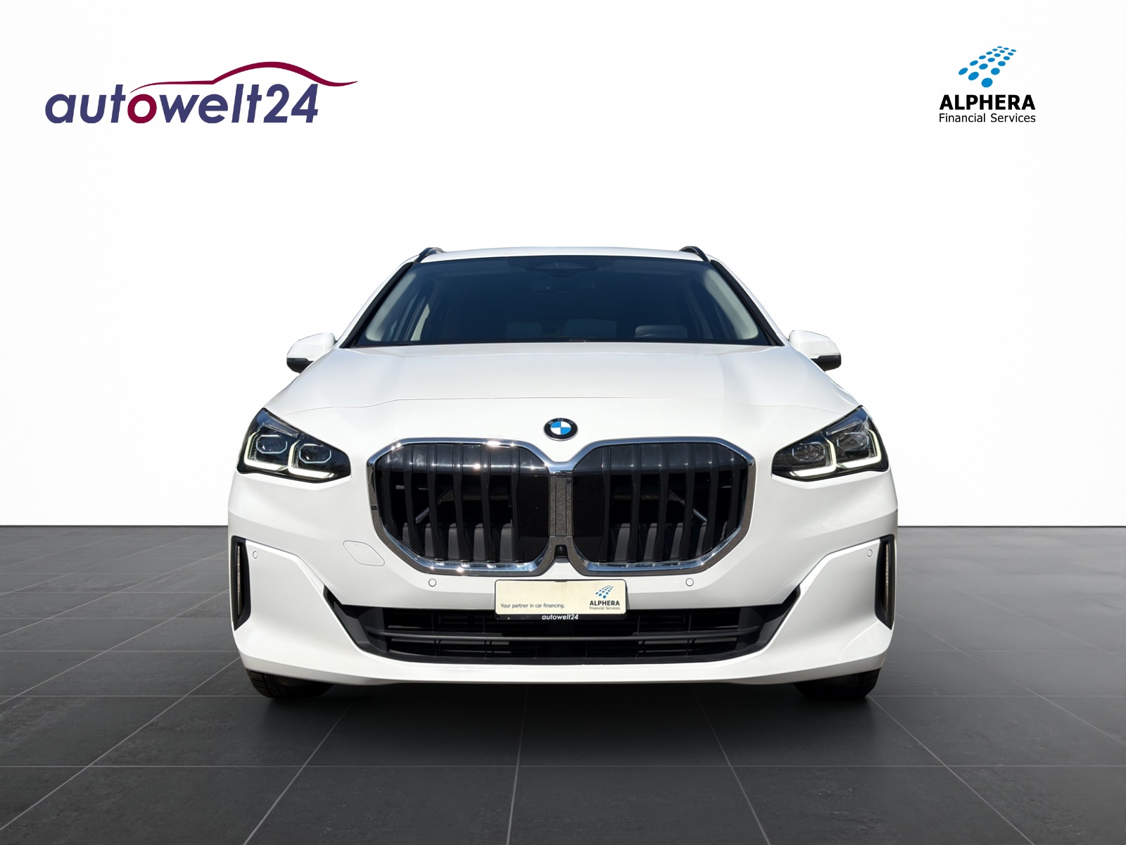BMW 218d Active Tourer DKG-showroom-element-1