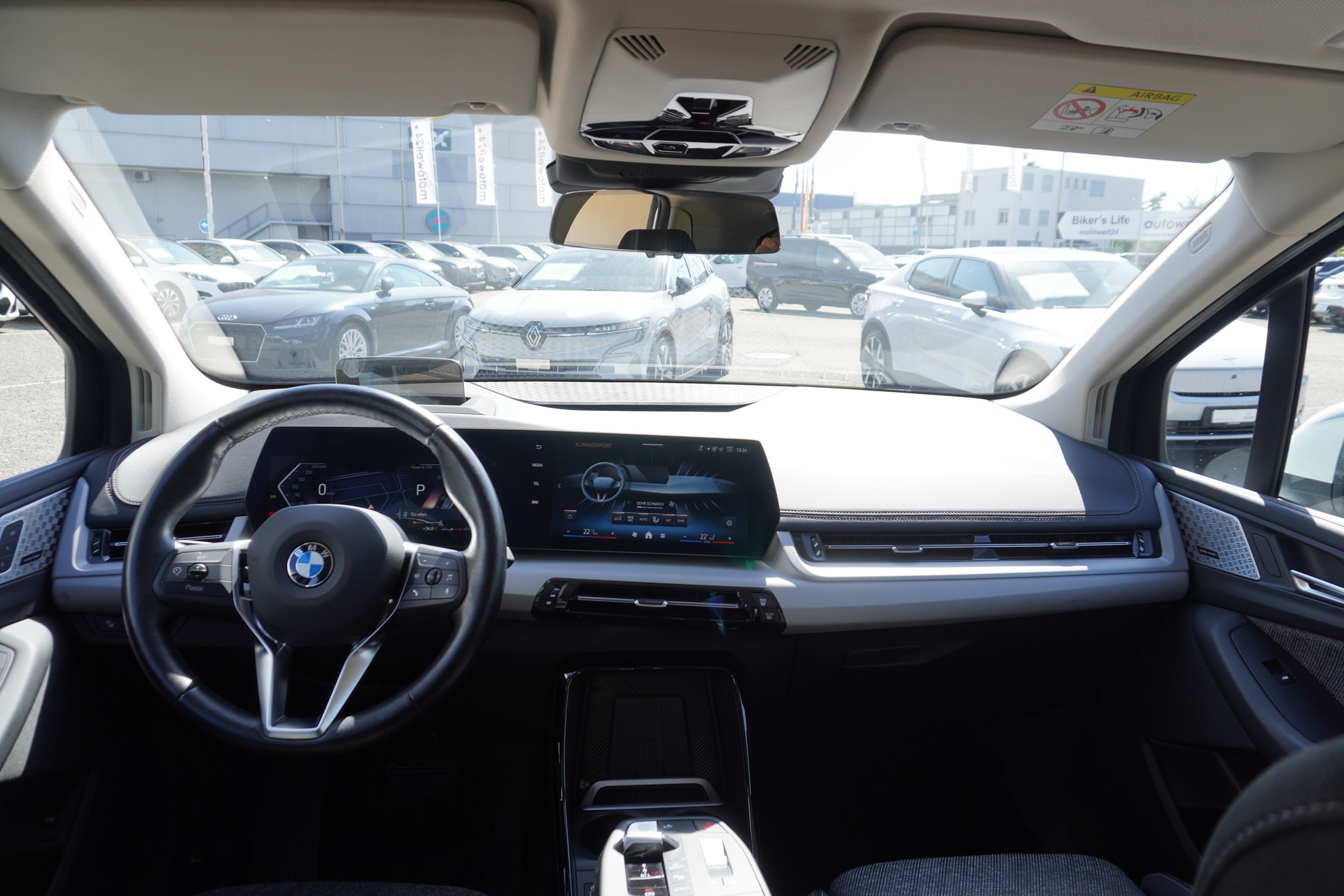 BMW 218d Active Tourer DKG-image-20