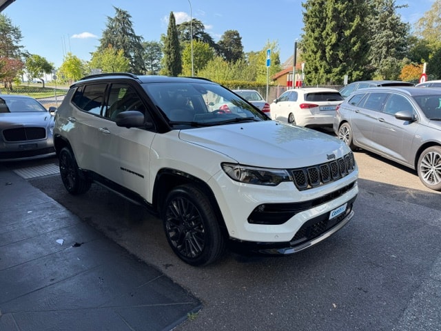 JEEP Compass 4x2 1.3 Turbo Night Eagle DKG-image-2
