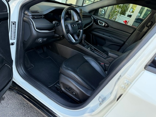 JEEP Compass 4x2 1.3 Turbo Night Eagle DKG-image-9