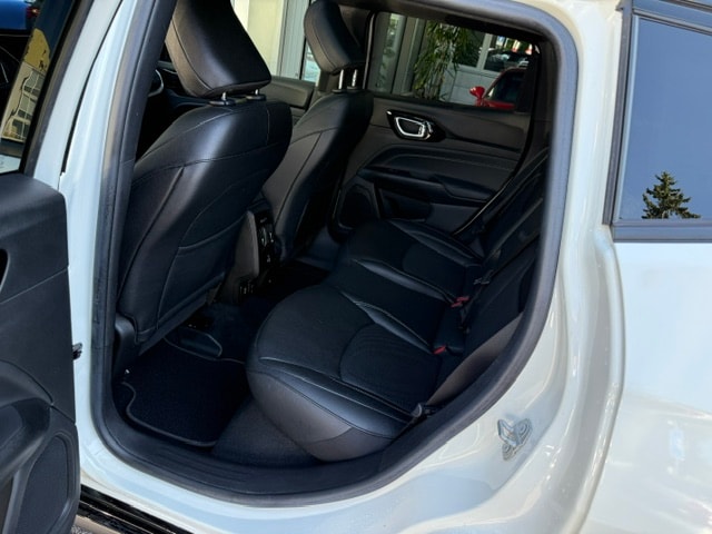 JEEP Compass 4x2 1.3 Turbo Night Eagle DKG-image-15