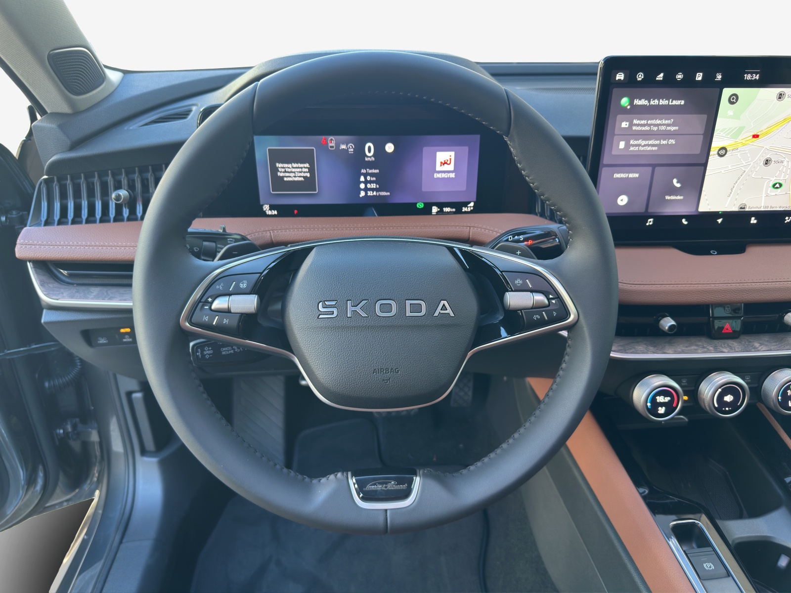 SKODA Superb Combi 2.0 TDi L&K 4x4 DSG-image-9