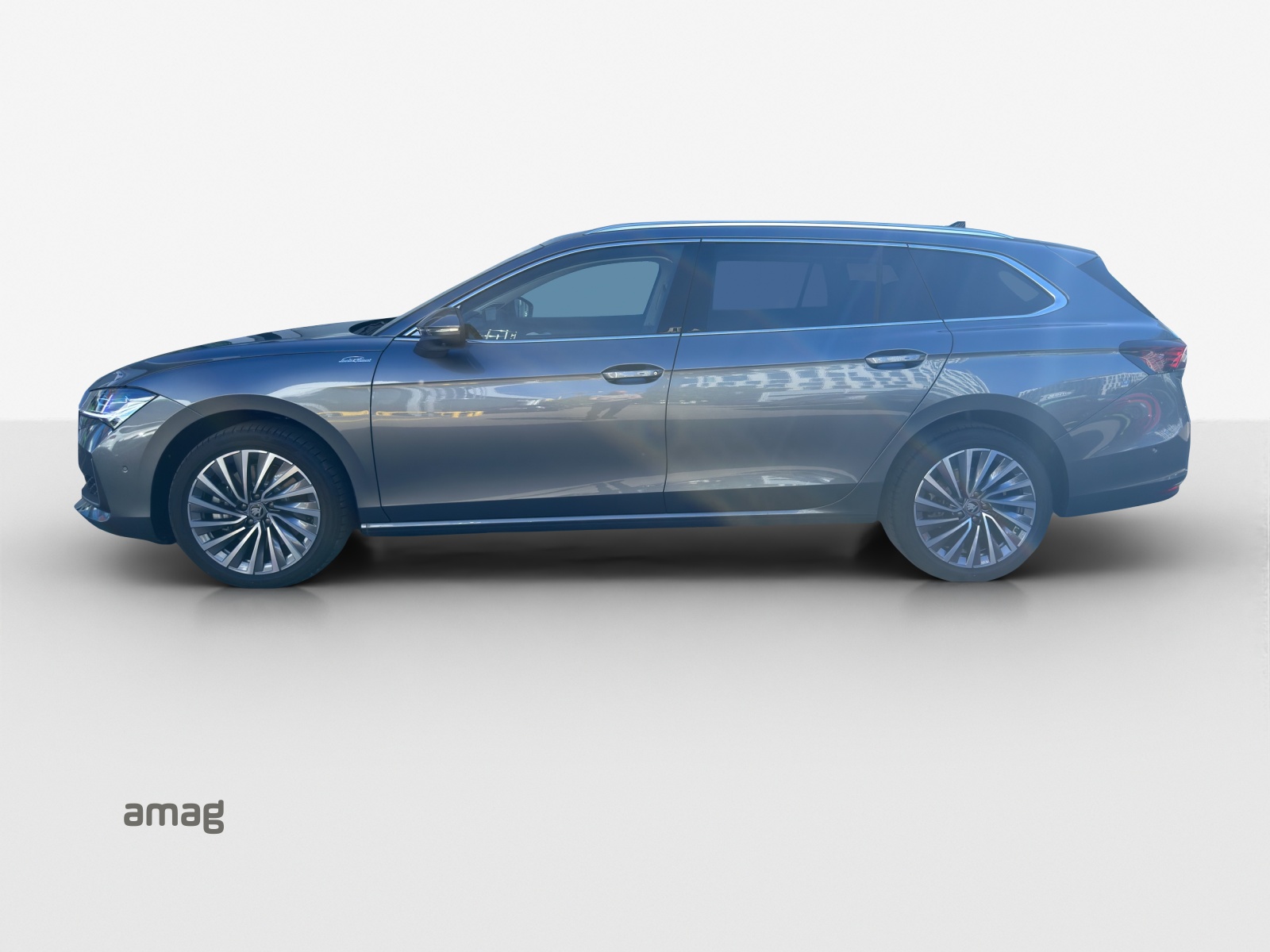 SKODA Superb Combi 2.0 TDi L&K 4x4 DSG-showroom-element-1