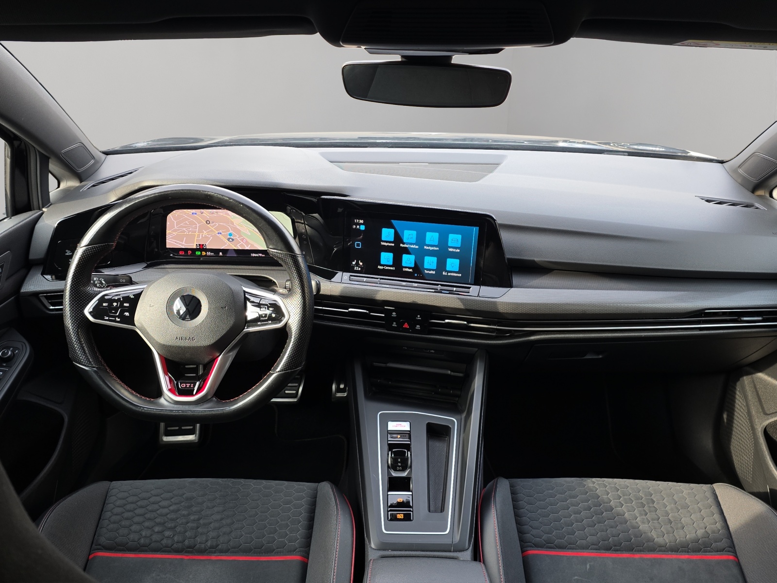 VW Golf 2.0 TSI GTI Clubsport 45 DSG-image-9