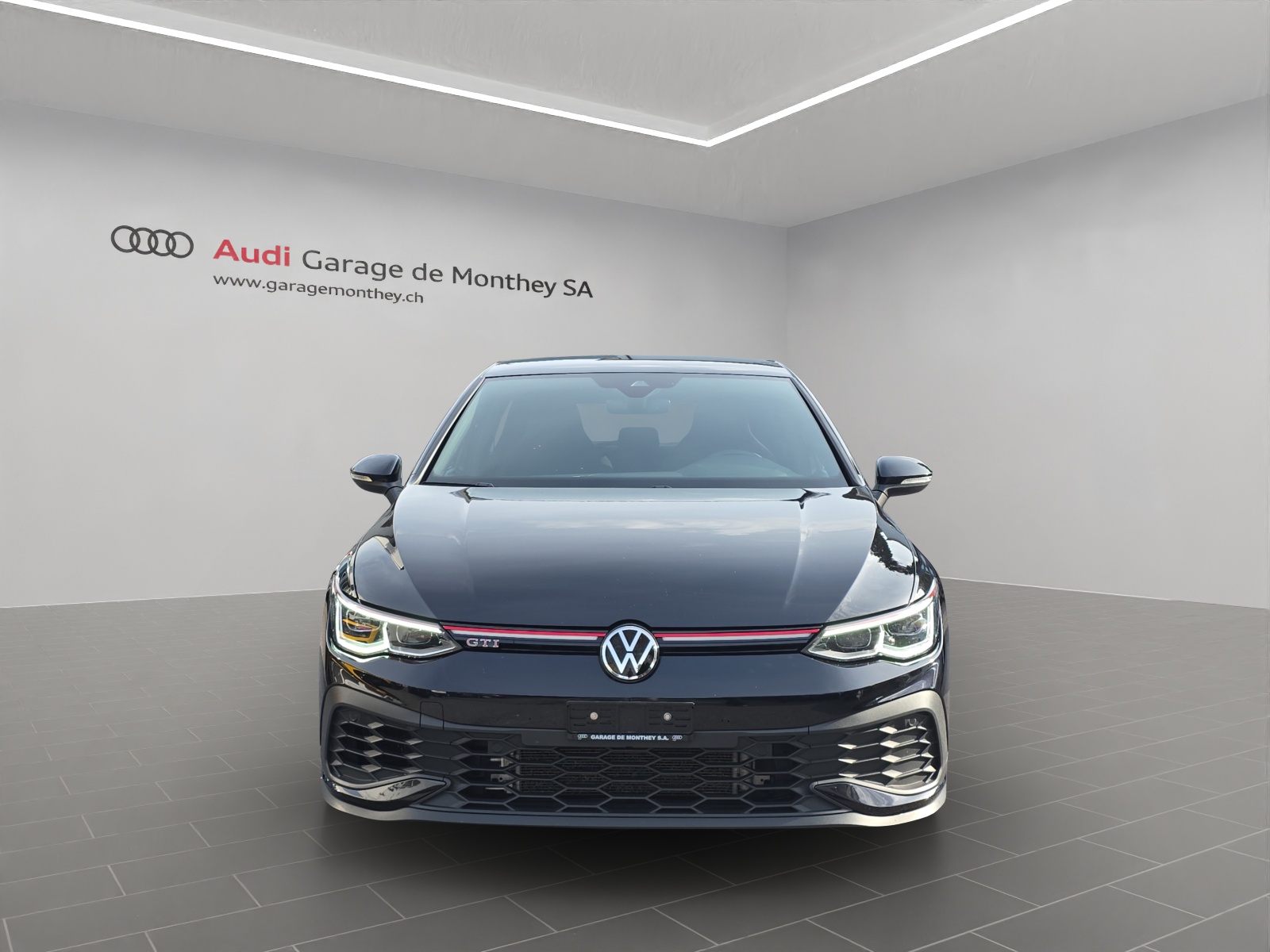 VW Golf 2.0 TSI GTI Clubsport 45 DSG-image-1