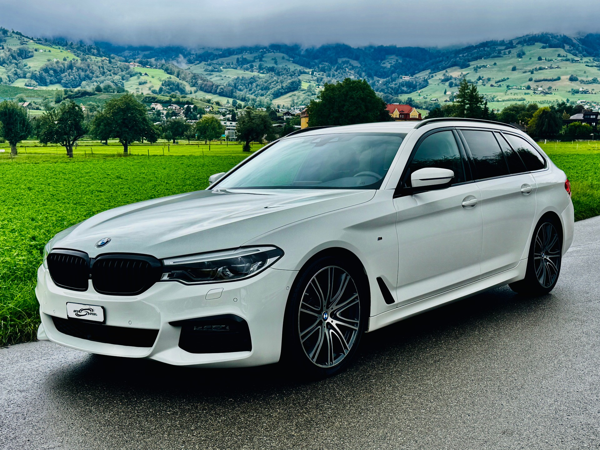 BMW 530i xDrive Touring Steptronic