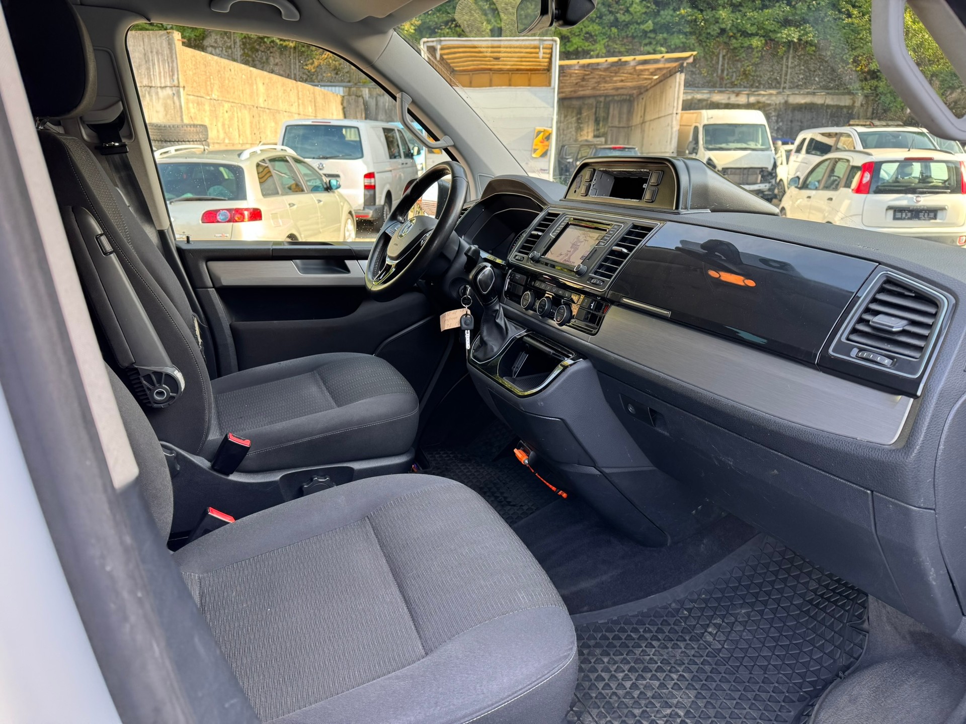 VW T6 Multivan 2.0 Bi-TDI Highline 4Motion DSG-image-9