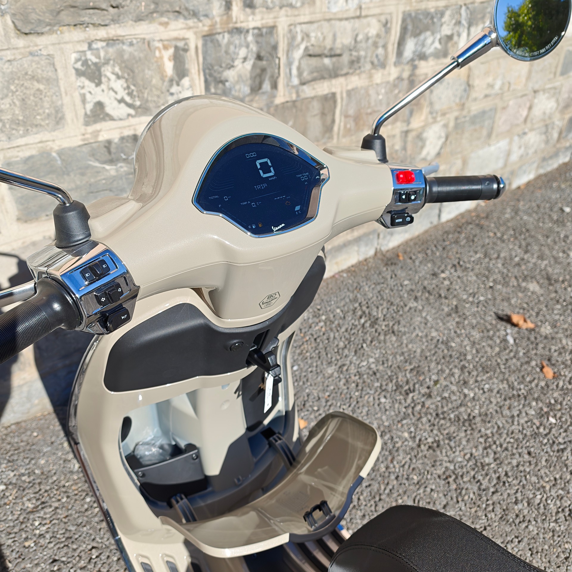 PIAGGIO Vespa Primavera 50 S.E.(45km/h)-image-4