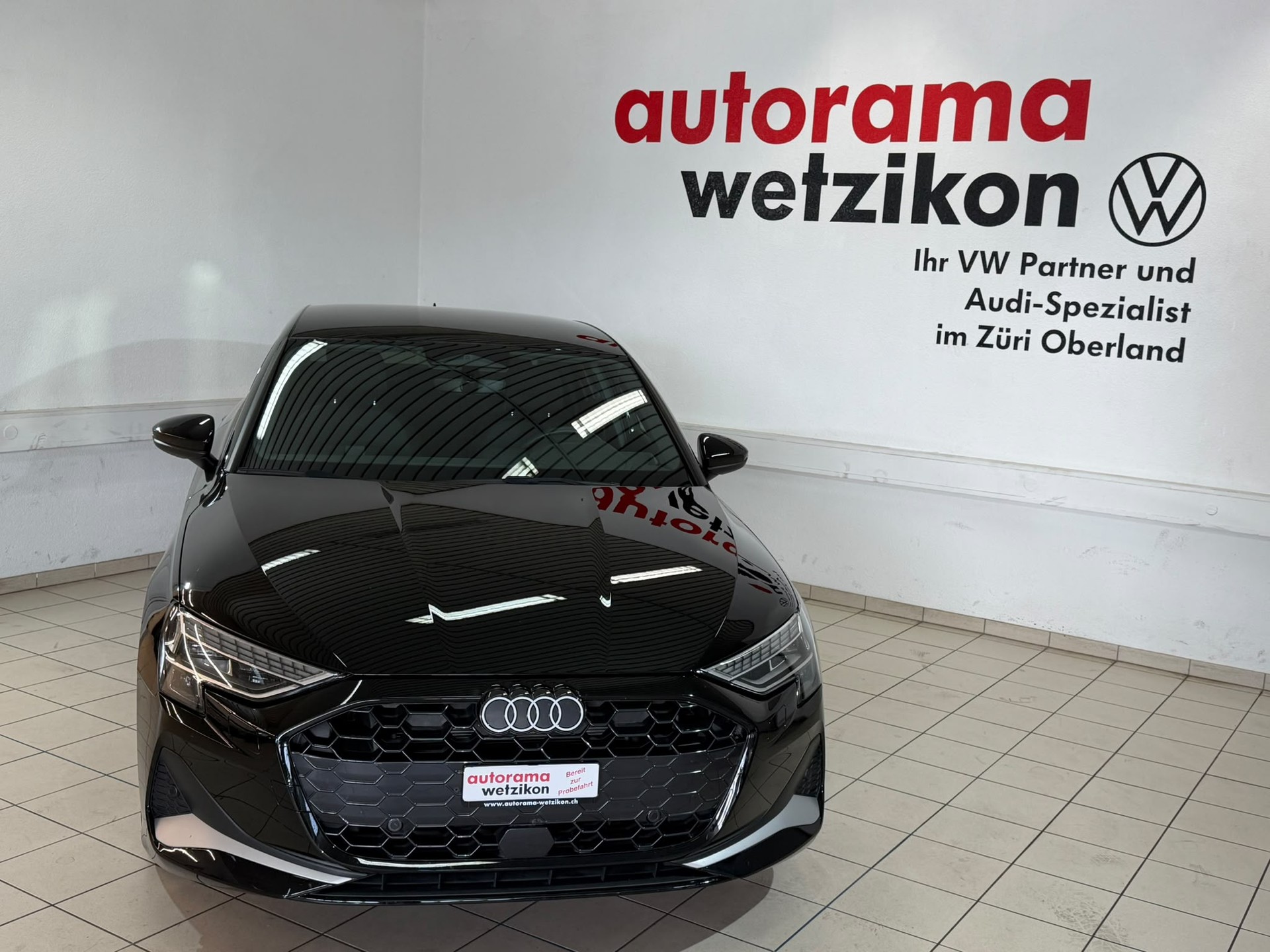 AUDI A3 Limousine TFSI 110 kW advanced S tronic-showroom-element-1