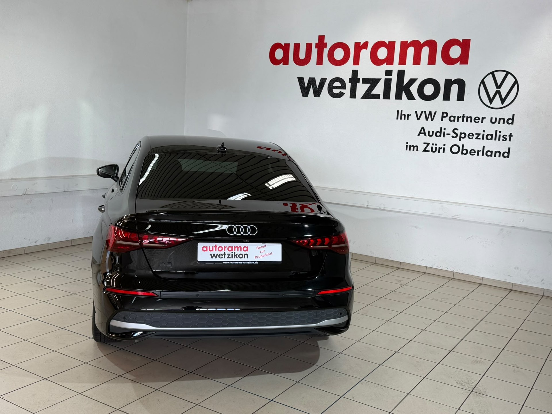 AUDI A3 Limousine TFSI 110 kW advanced S tronic-showroom-element-3