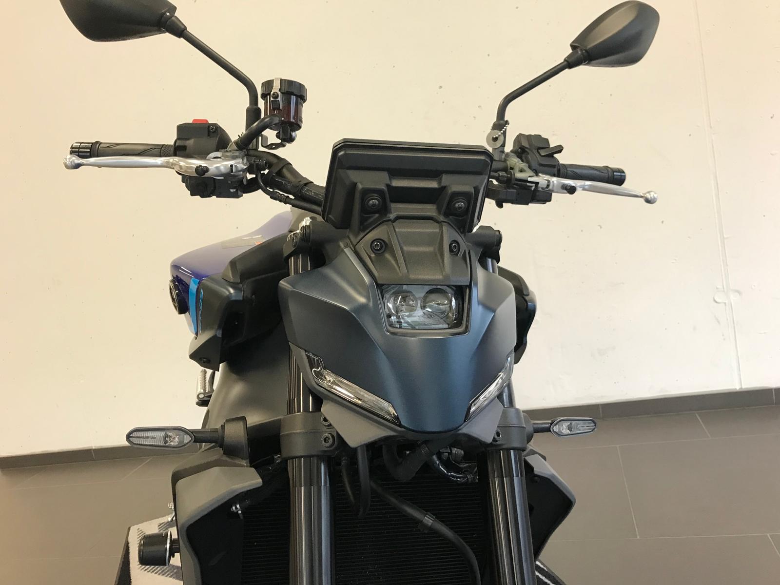 YAMAHA MT-09-image-6