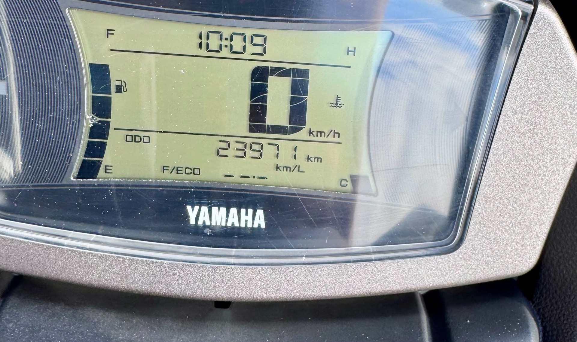 YAMAHA N-Max GPD 125-image-8